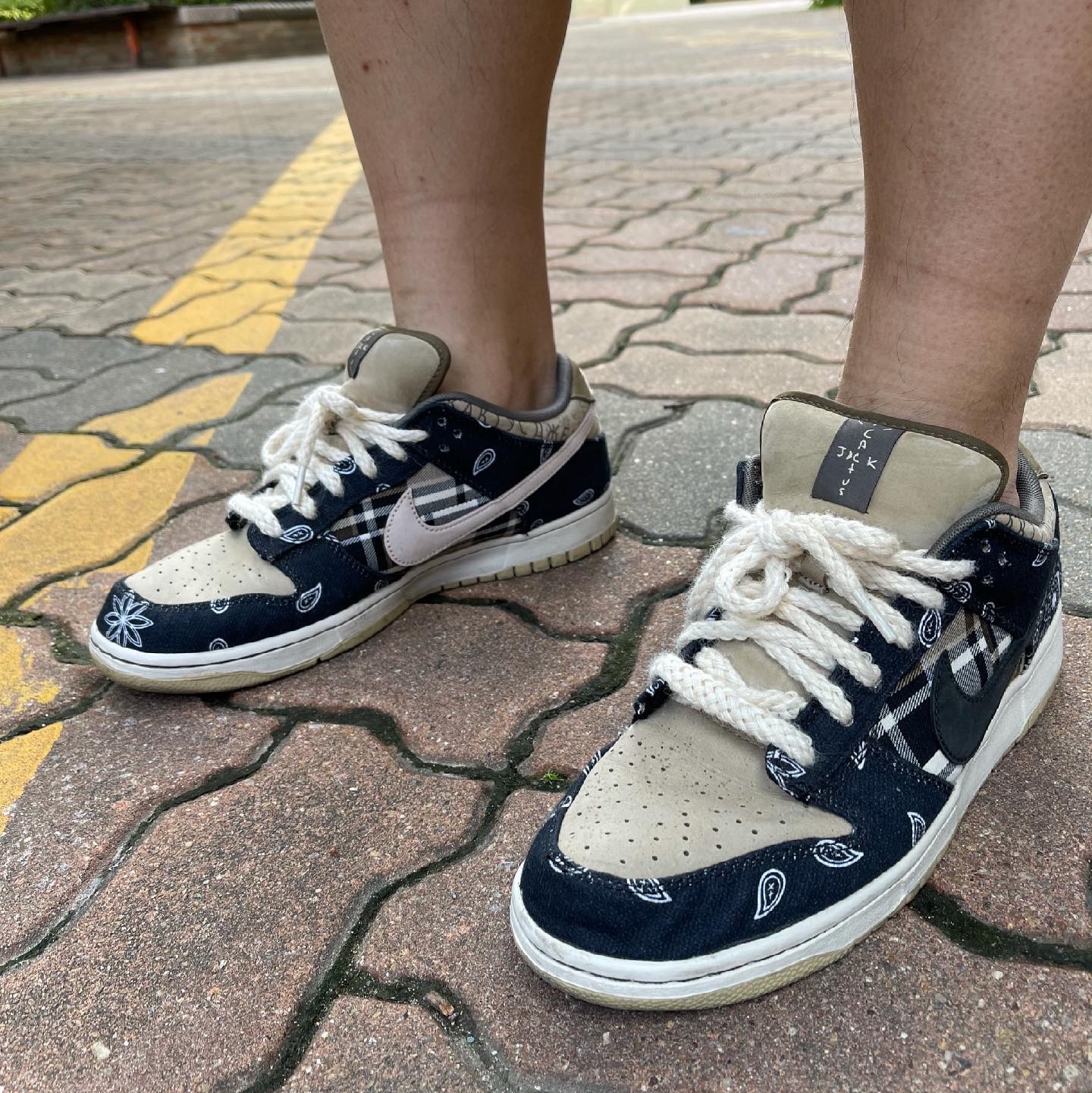 Nike x Travis Scott SB Dunk Low, Supreme Bandana Tarp Side Bag Black - 21SS 착용 스타일 - 5