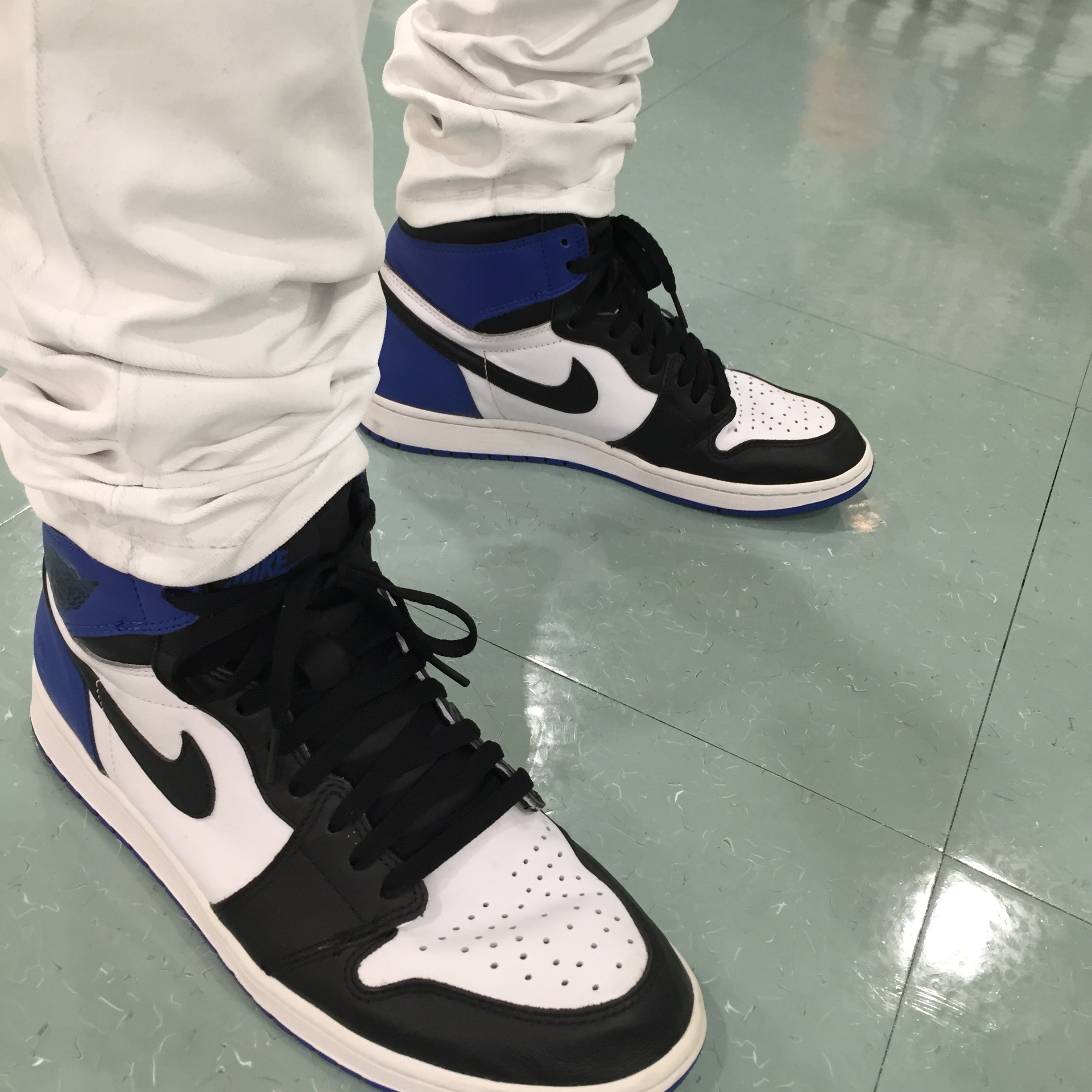 Jordan 1 x Fragment Retro High OG 착용 스타일 - 1