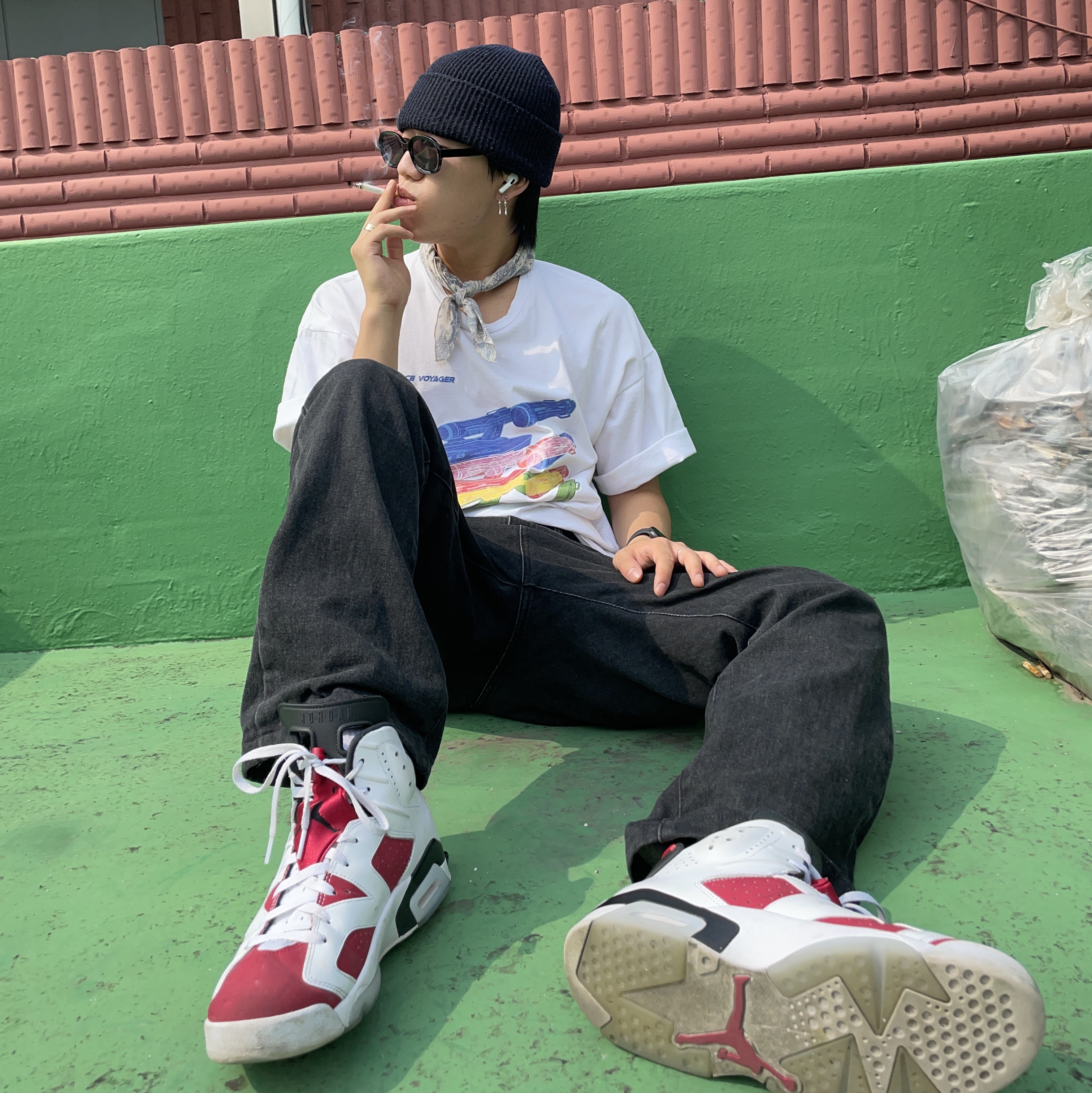 Jordan 6 Retro Carmine 2021 착용 스타일 - 3