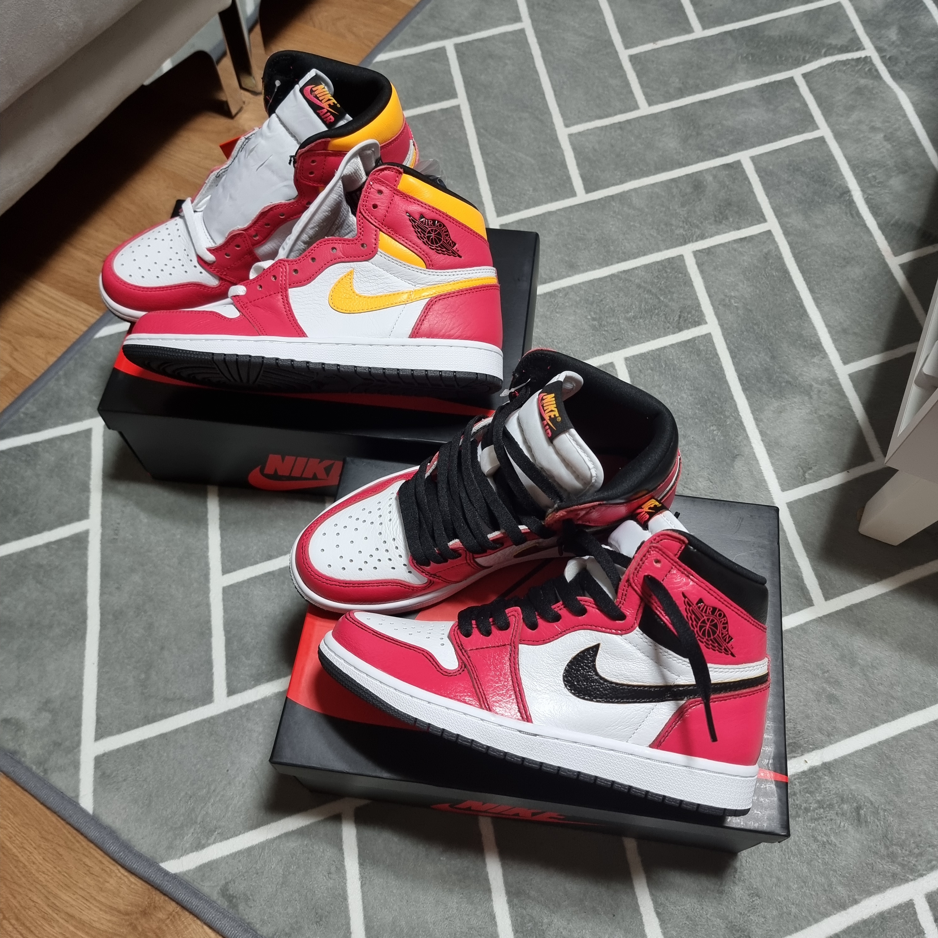 Jordan 1 Retro High OG Light Fusion Red 착용 스타일