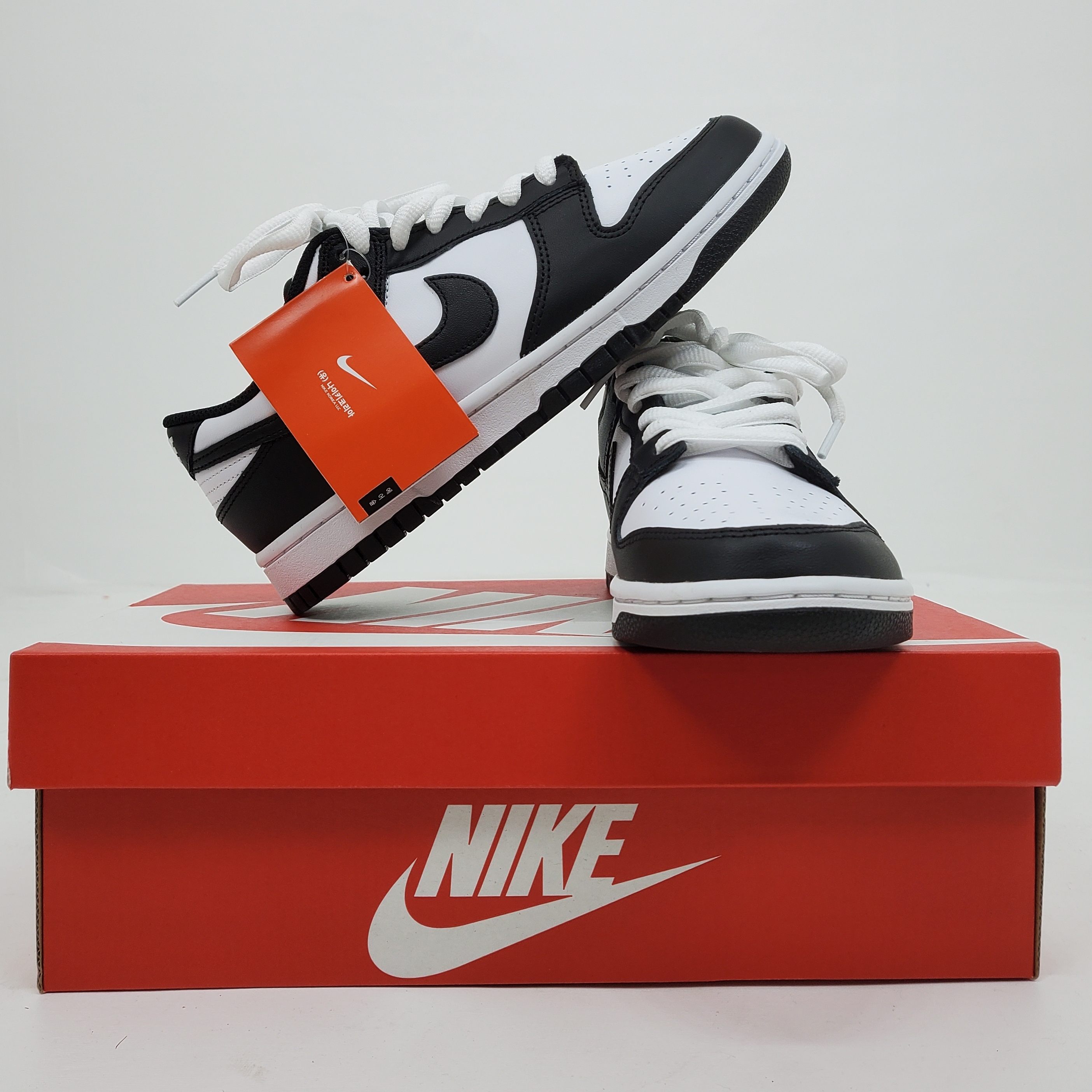 Nike Dunk Low Retro Black 착용 스타일