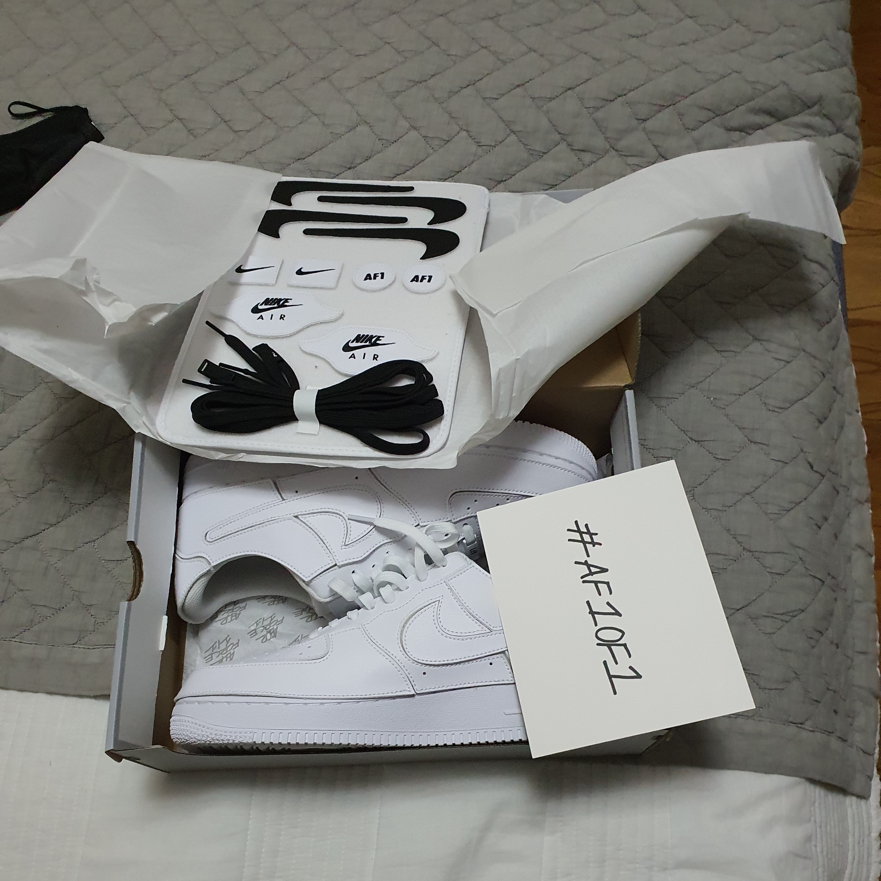 Nike Air Force 1/1 Triple White 착용 스타일