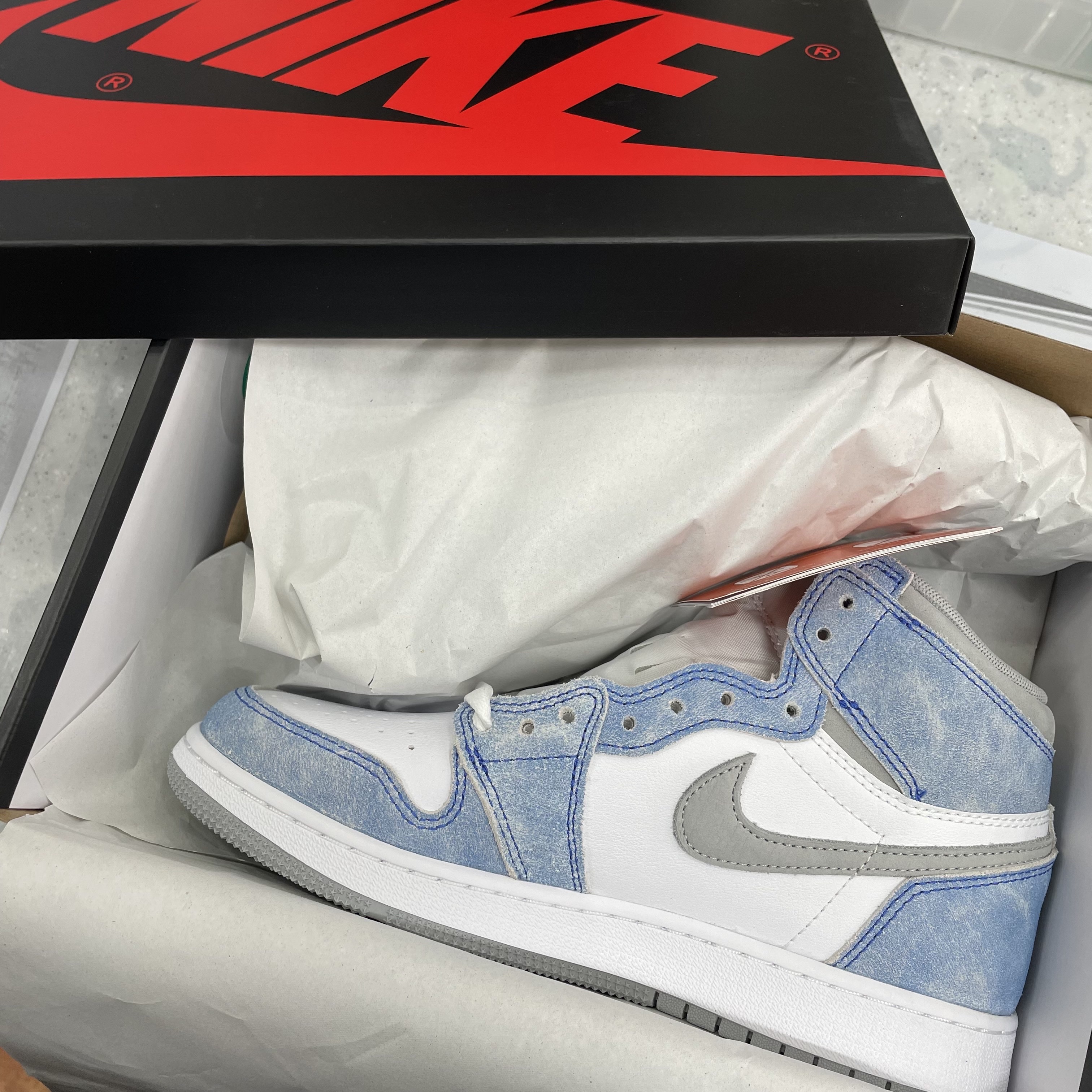(GS) Jordan 1 Retro High OG Hyper Royal 착용 스타일