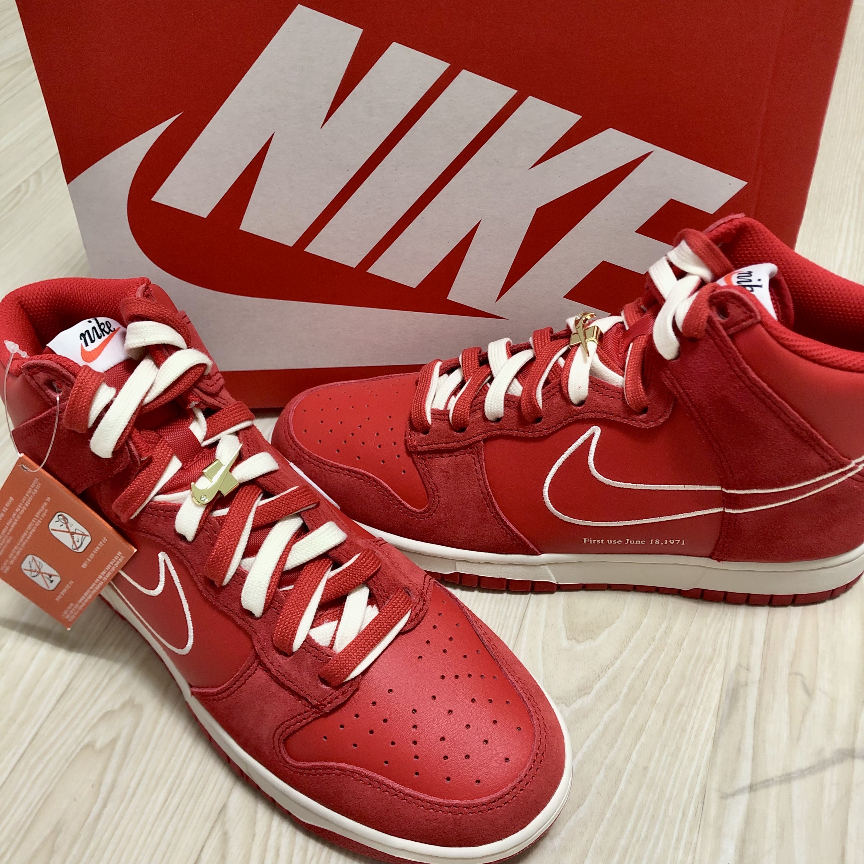 Nike Dunk High SE First Use University Red 착용 스타일