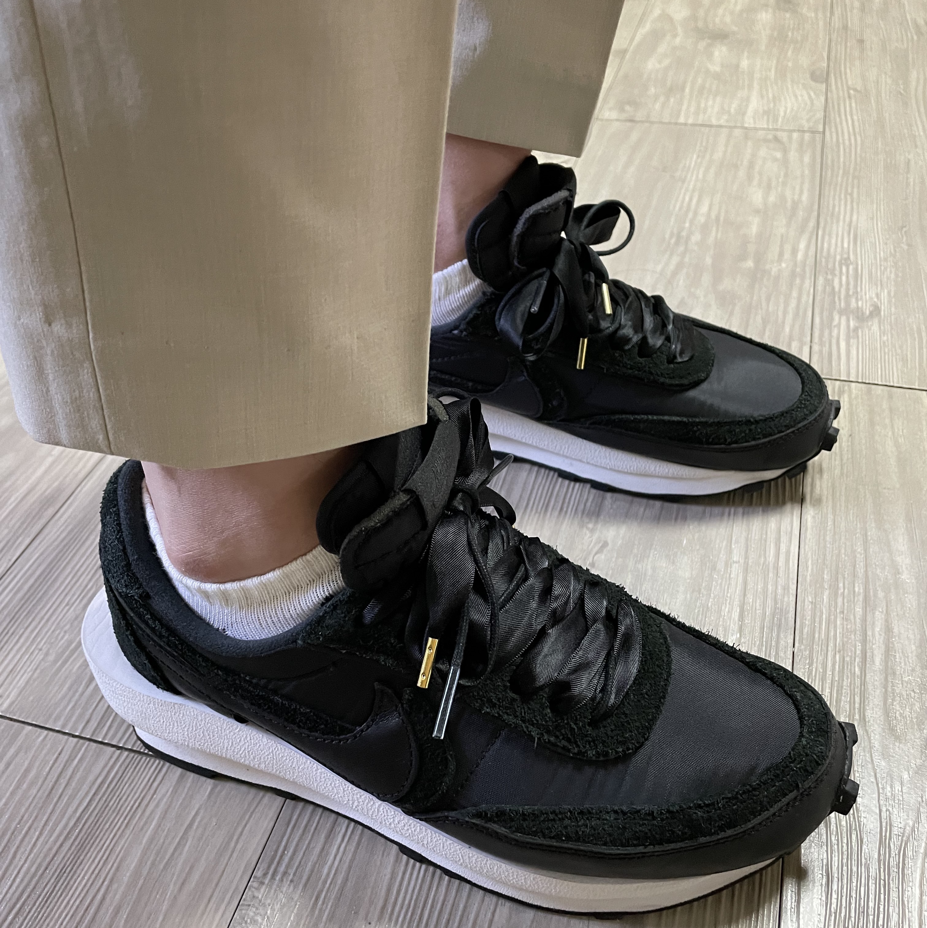 Nike x Sacai LDWaffle Black Nylon 착용 스타일 - 3