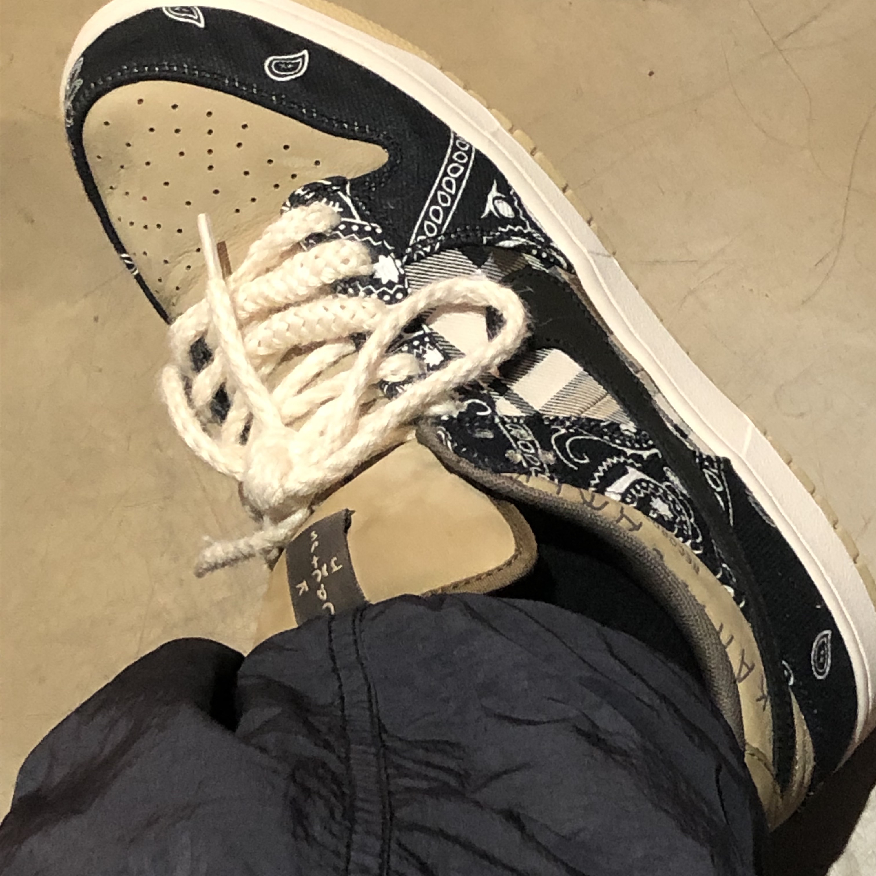 Nike x Travis Scott SB Dunk Low 착용 스타일