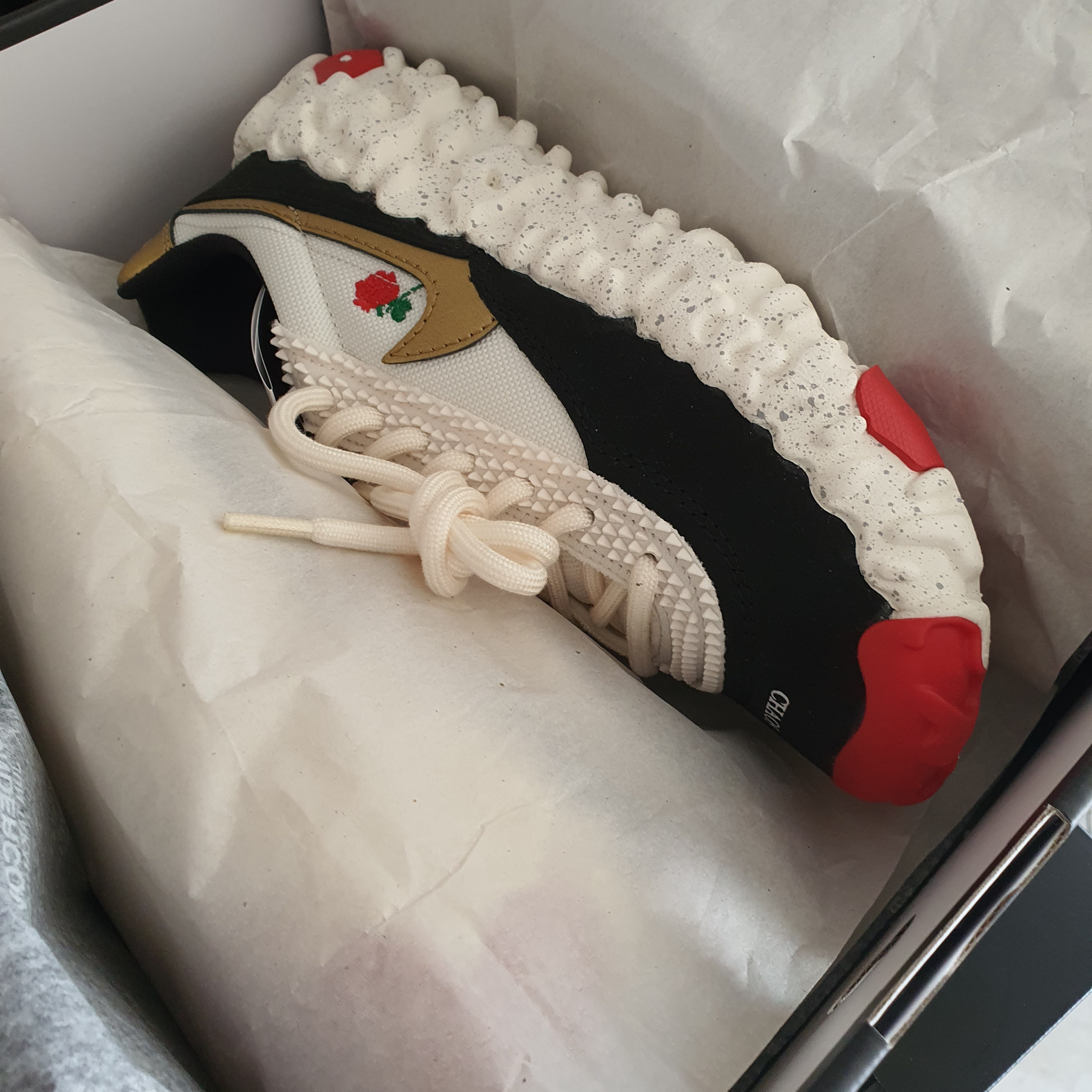 Nike x Undercover Overbreak Sail Gold 착용 스타일