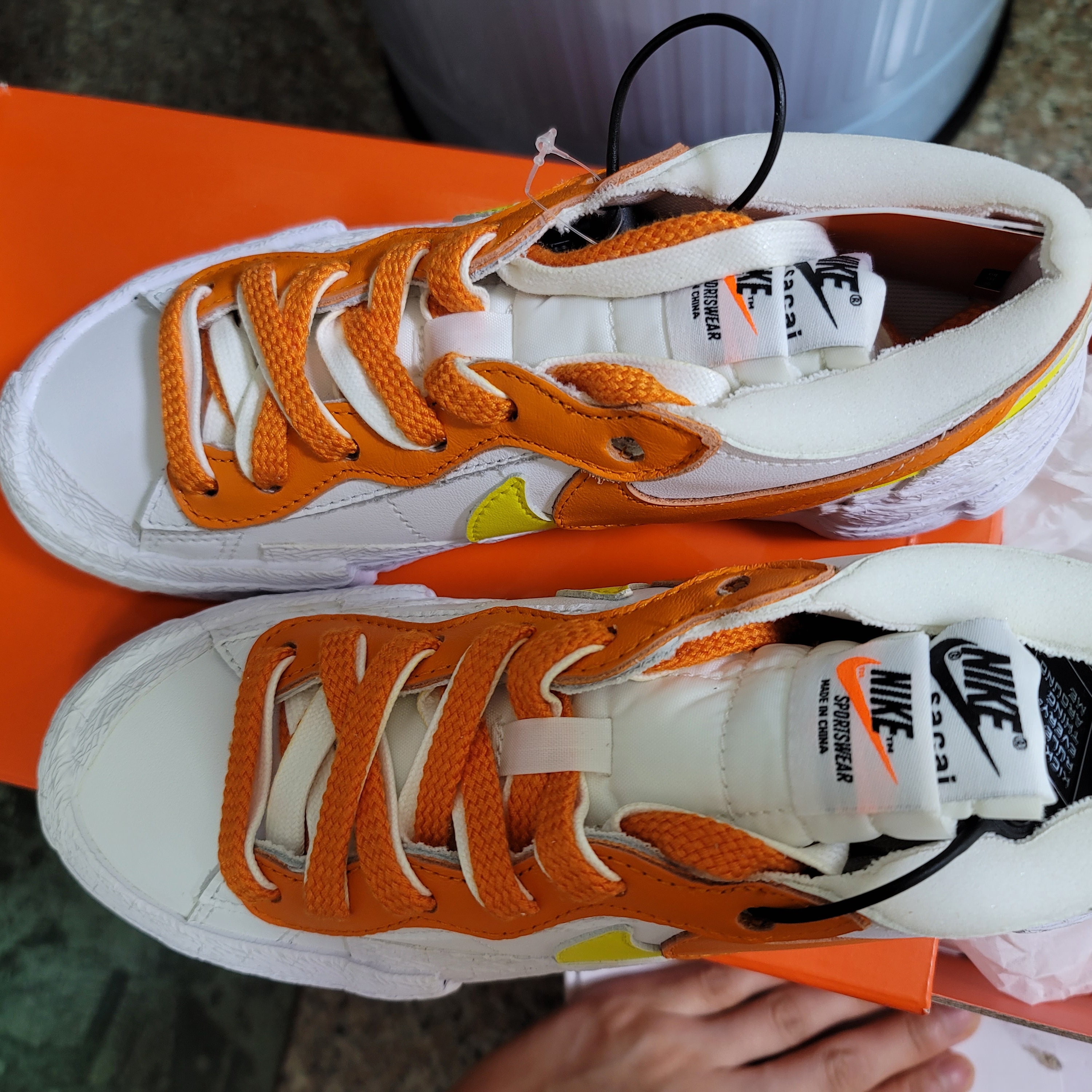 Nike x Sacai Blazer Low Magma Orange 착용 스타일 - 2