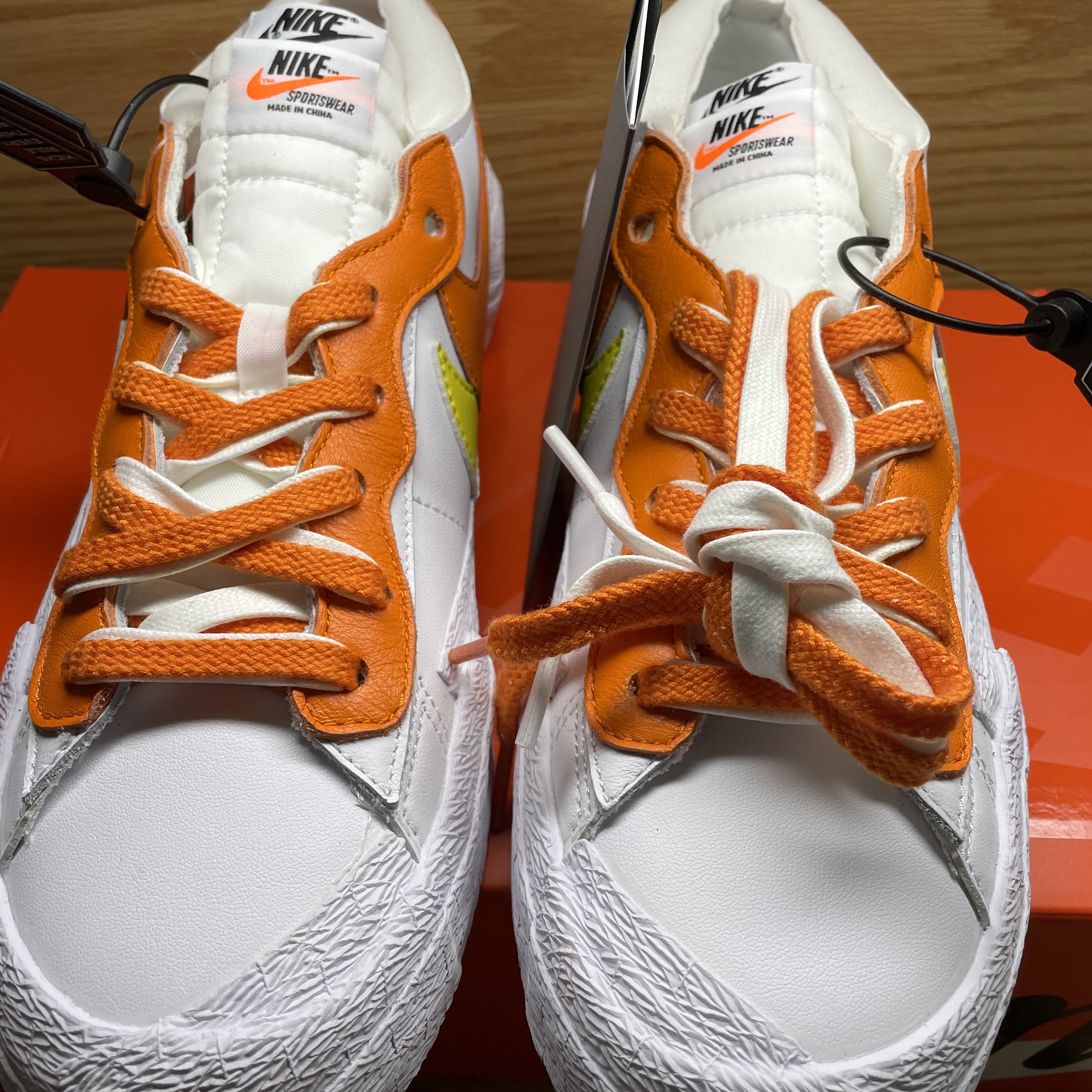 Nike x Sacai Blazer Low Magma Orange 착용 스타일 - 4