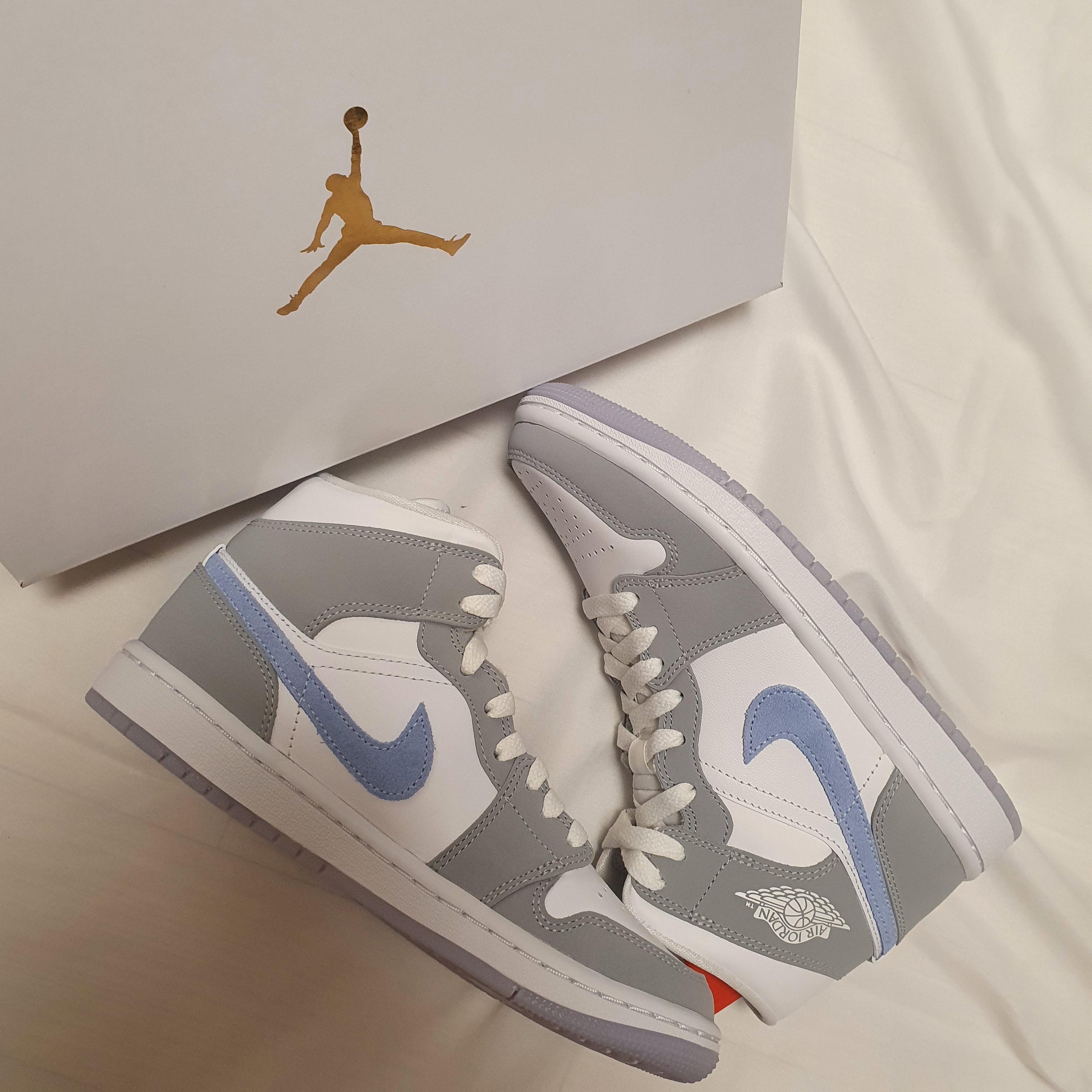 (W) Jordan 1 Mid Wolf Grey 착용 스타일