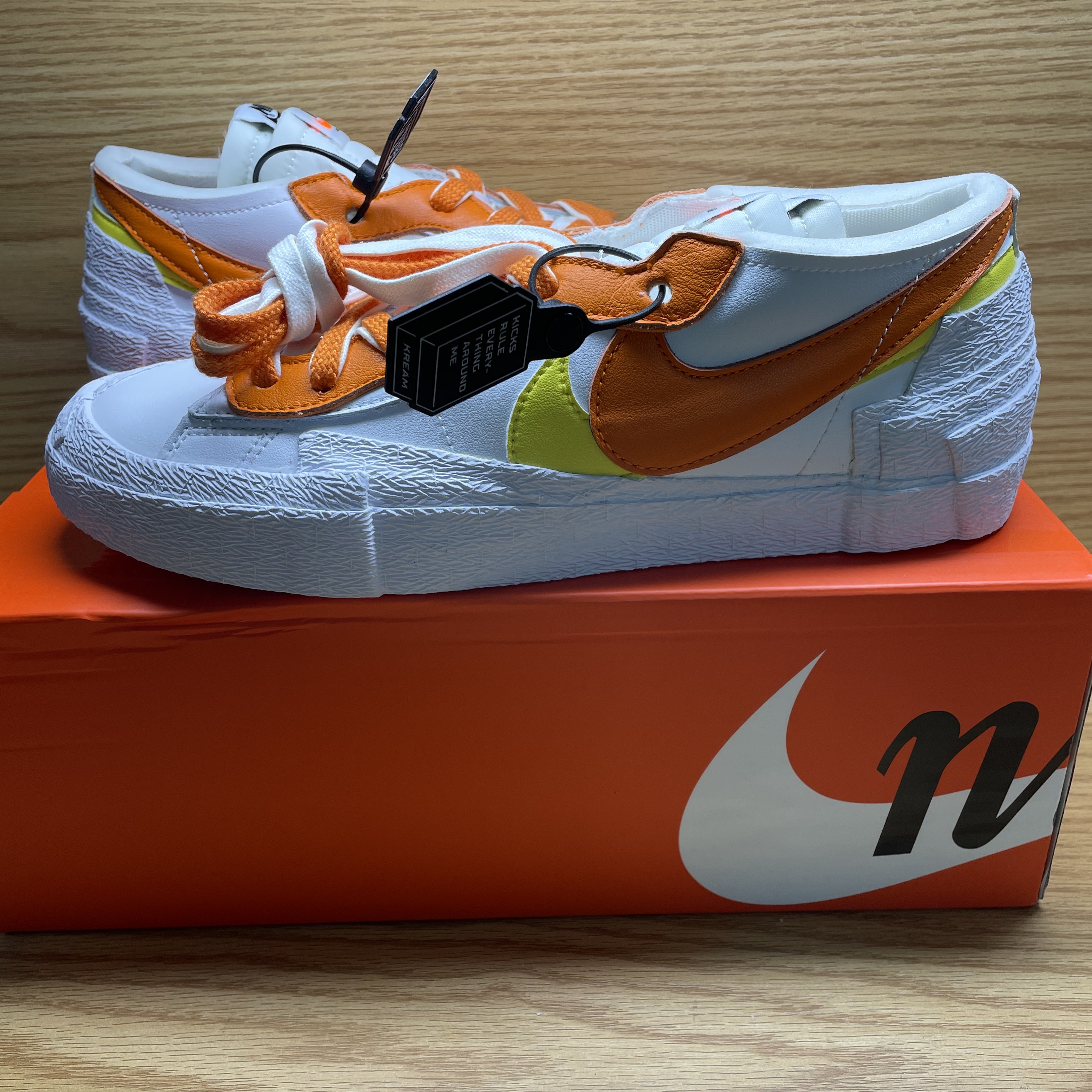 Nike x Sacai Blazer Low Magma Orange 착용 스타일 - 1