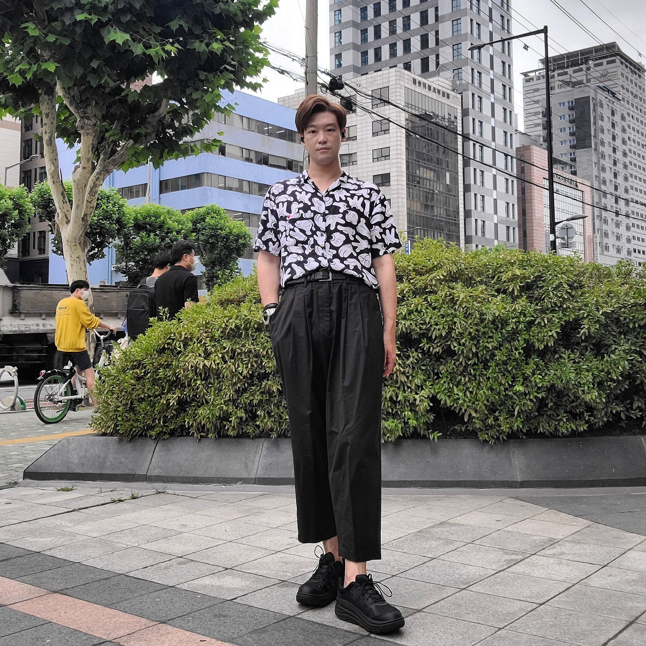 Hoka x Engineered Garments Bondi B Black 착용 스타일
