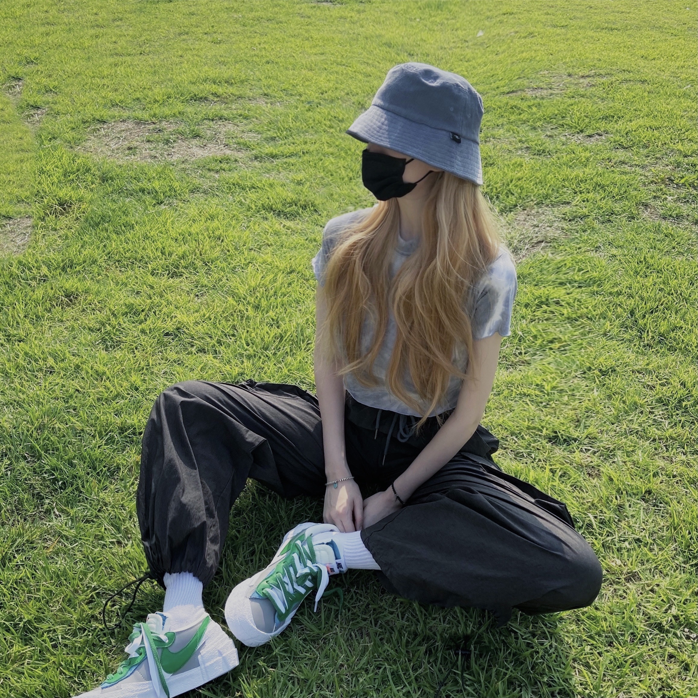 Nike x Sacai Blazer Low Classic Green 착용 스타일