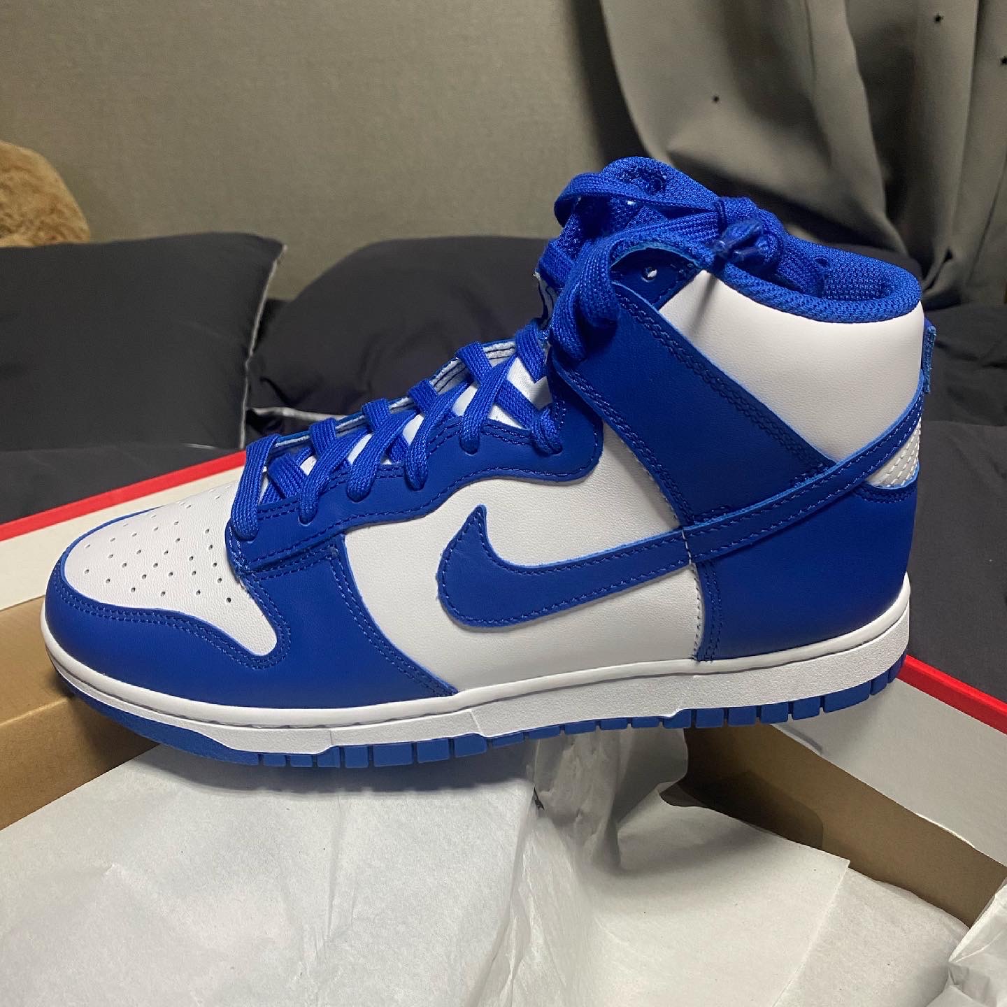 Nike Dunk High Retro Game Royal 착용 스타일 - 1