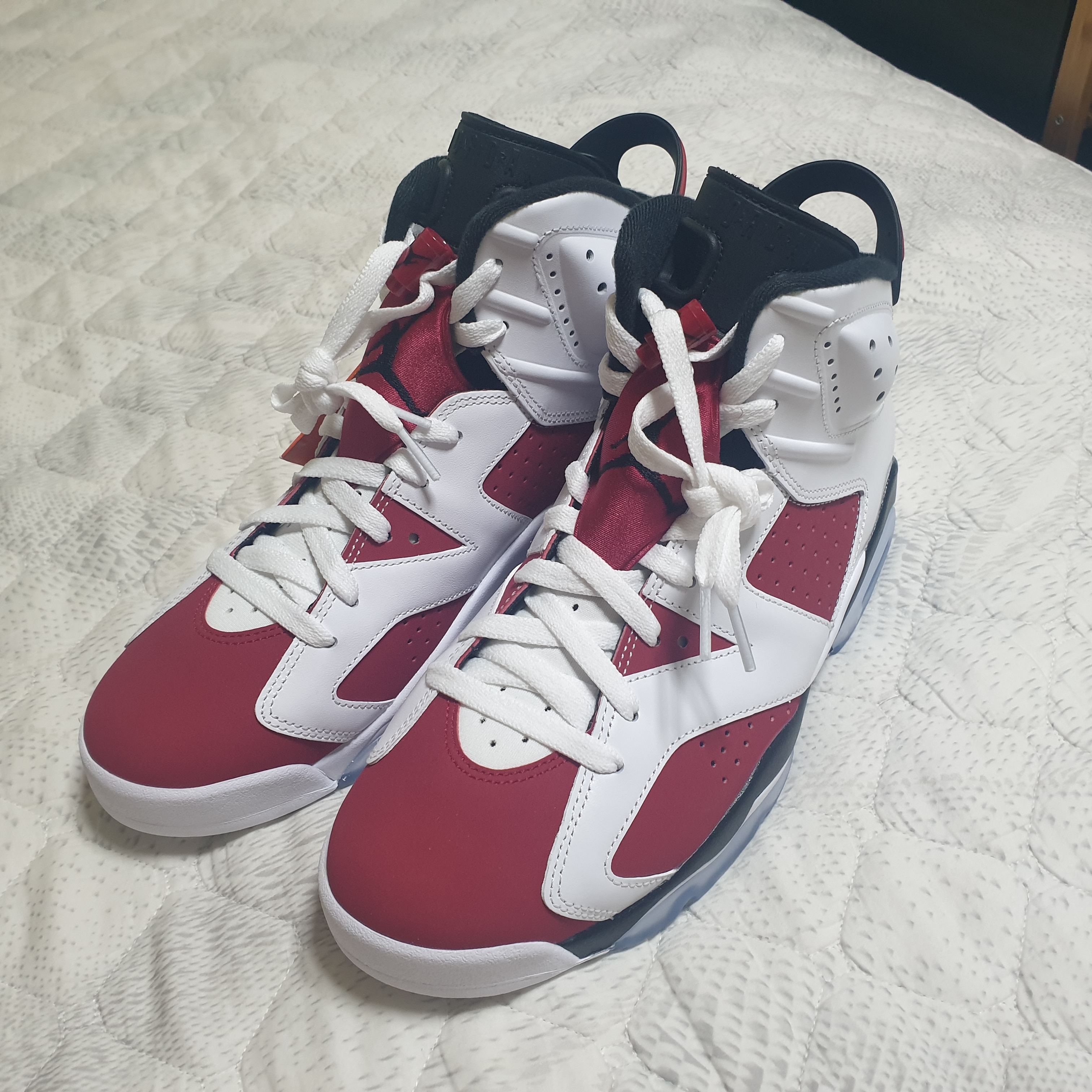 Jordan 6 Retro Carmine 2021 착용 스타일 - 3