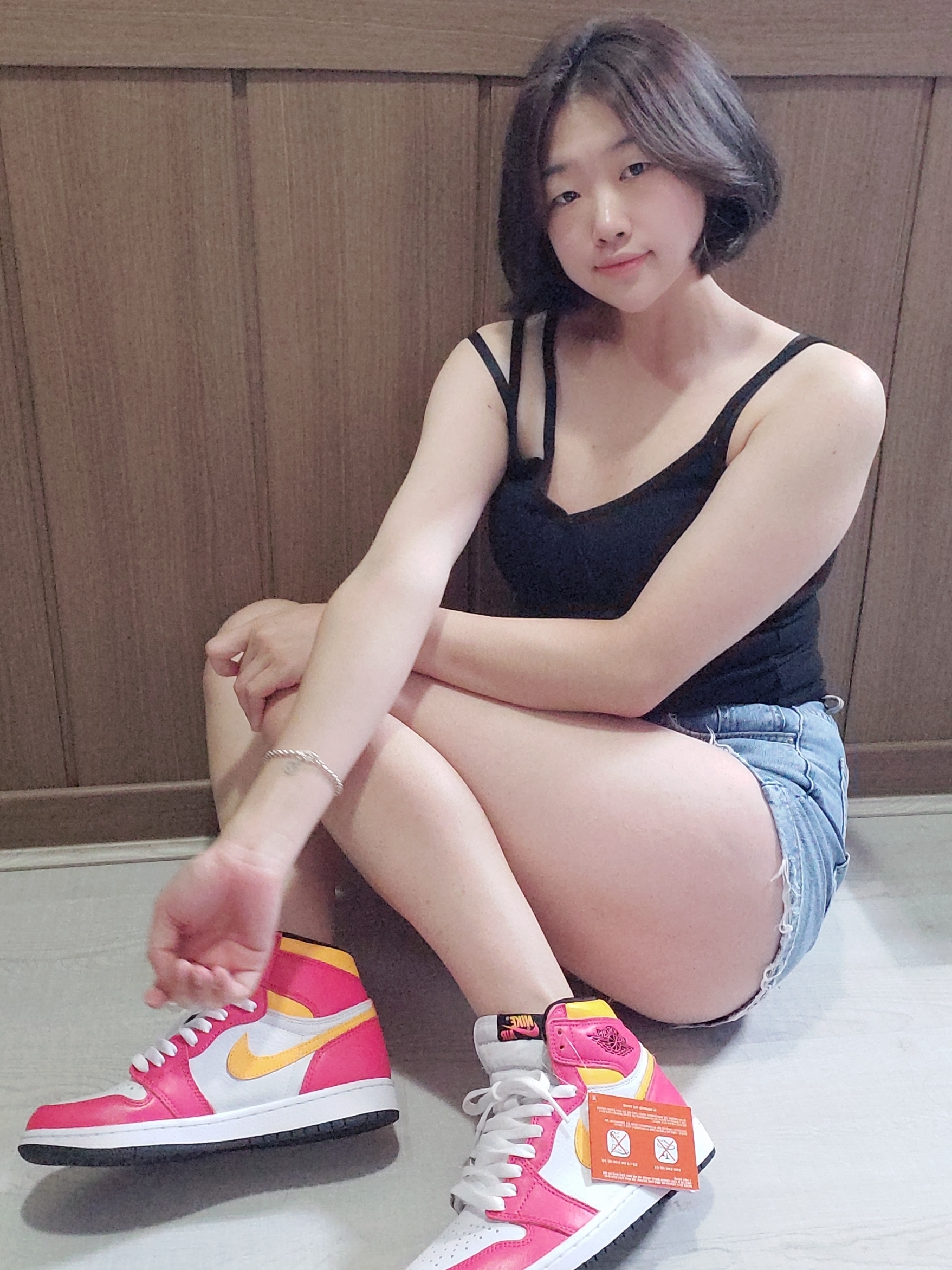 Jordan 1 Retro High OG Light Fusion Red 착용 스타일