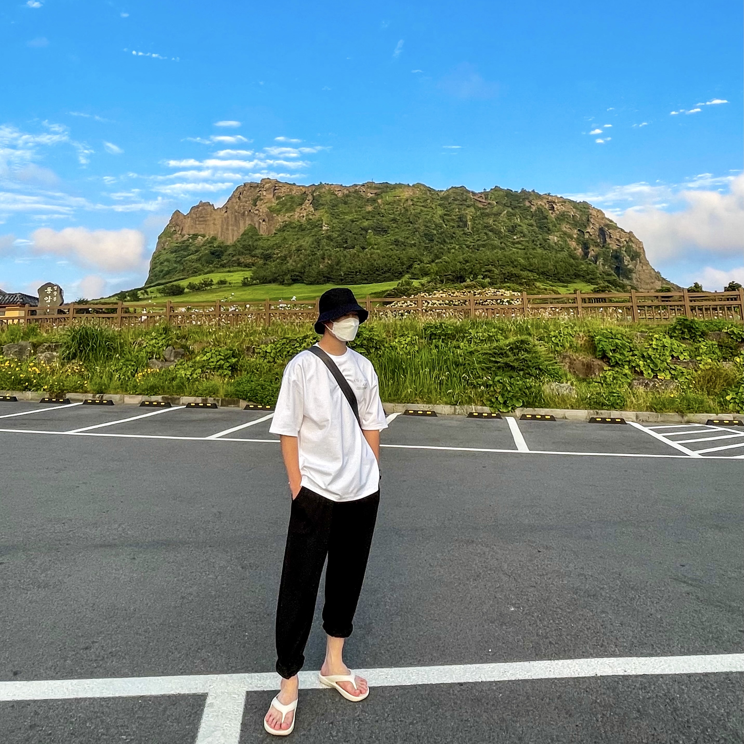 New Balance x Taw&Toe Flip Flop Ivory 착용 스타일
