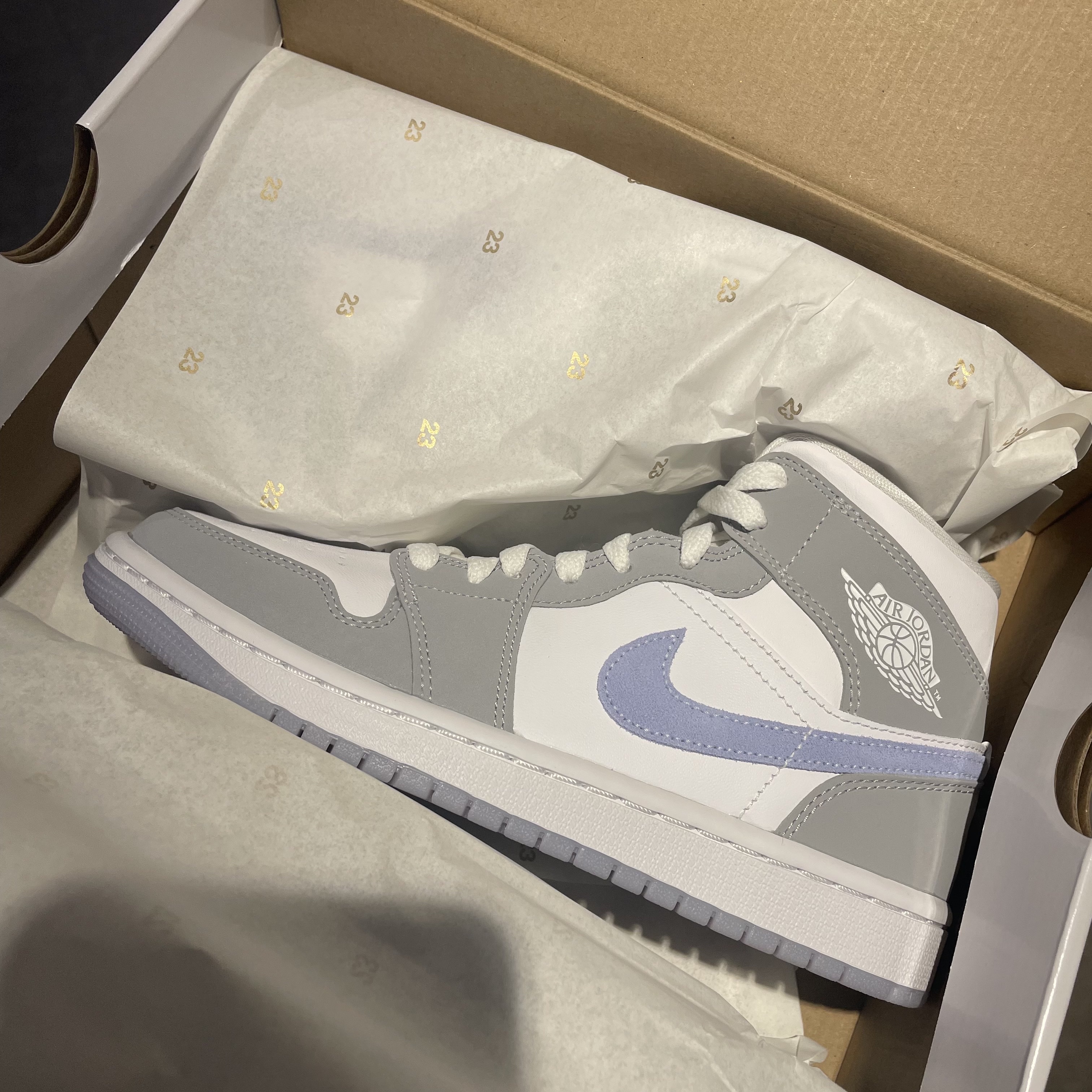 (W) Jordan 1 Mid Wolf Grey 착용 스타일 - 2