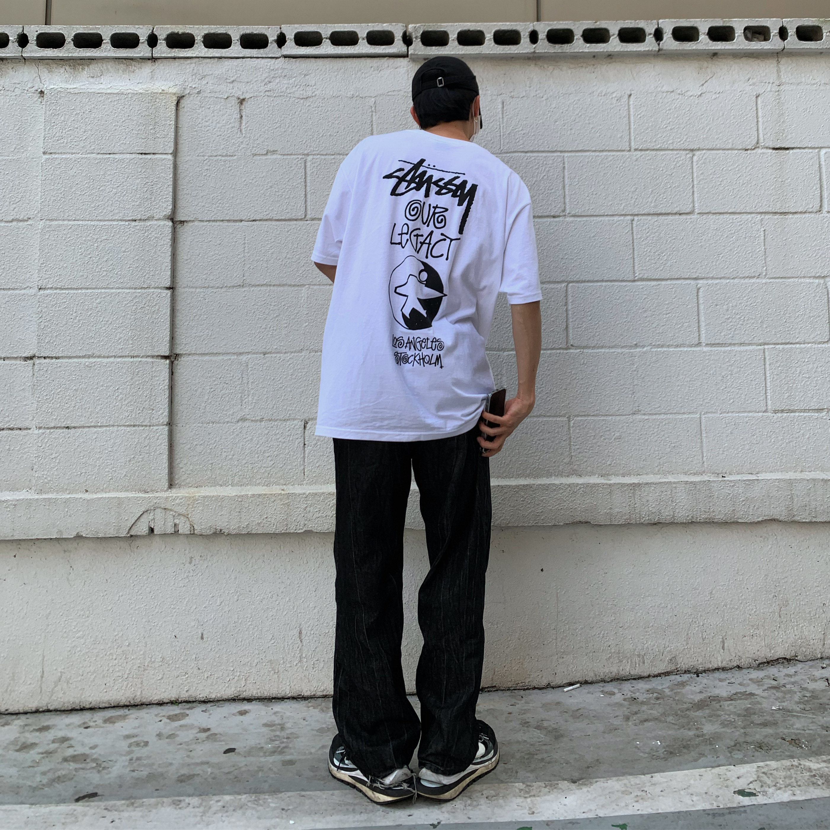 Stussy x Our Legacy Surfman T-Shirt White - 21SS, Nike x Sacai VaporWaffle Black White 착용 스타일