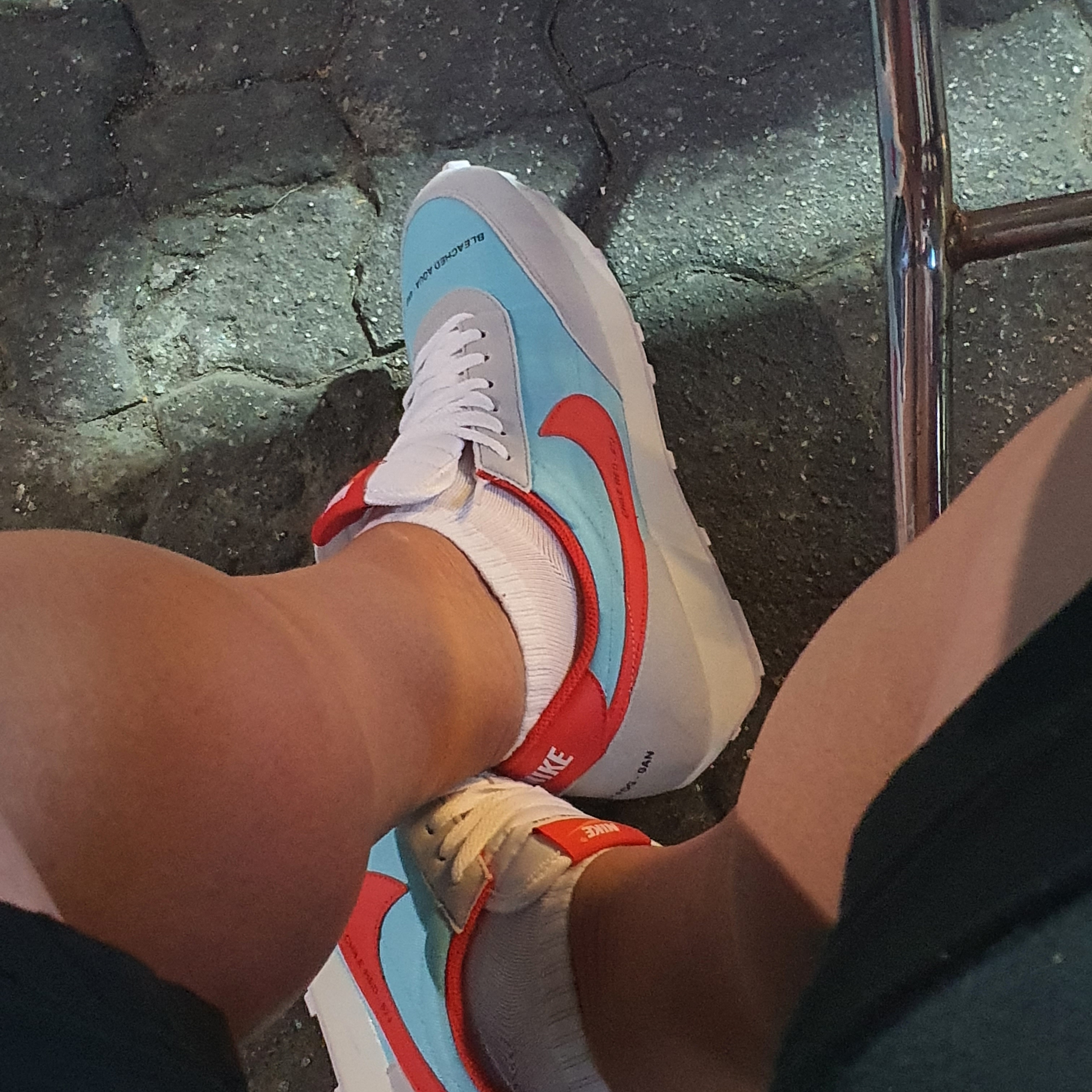 (W) Nike Daybreak Bleached Aqua 착용 스타일