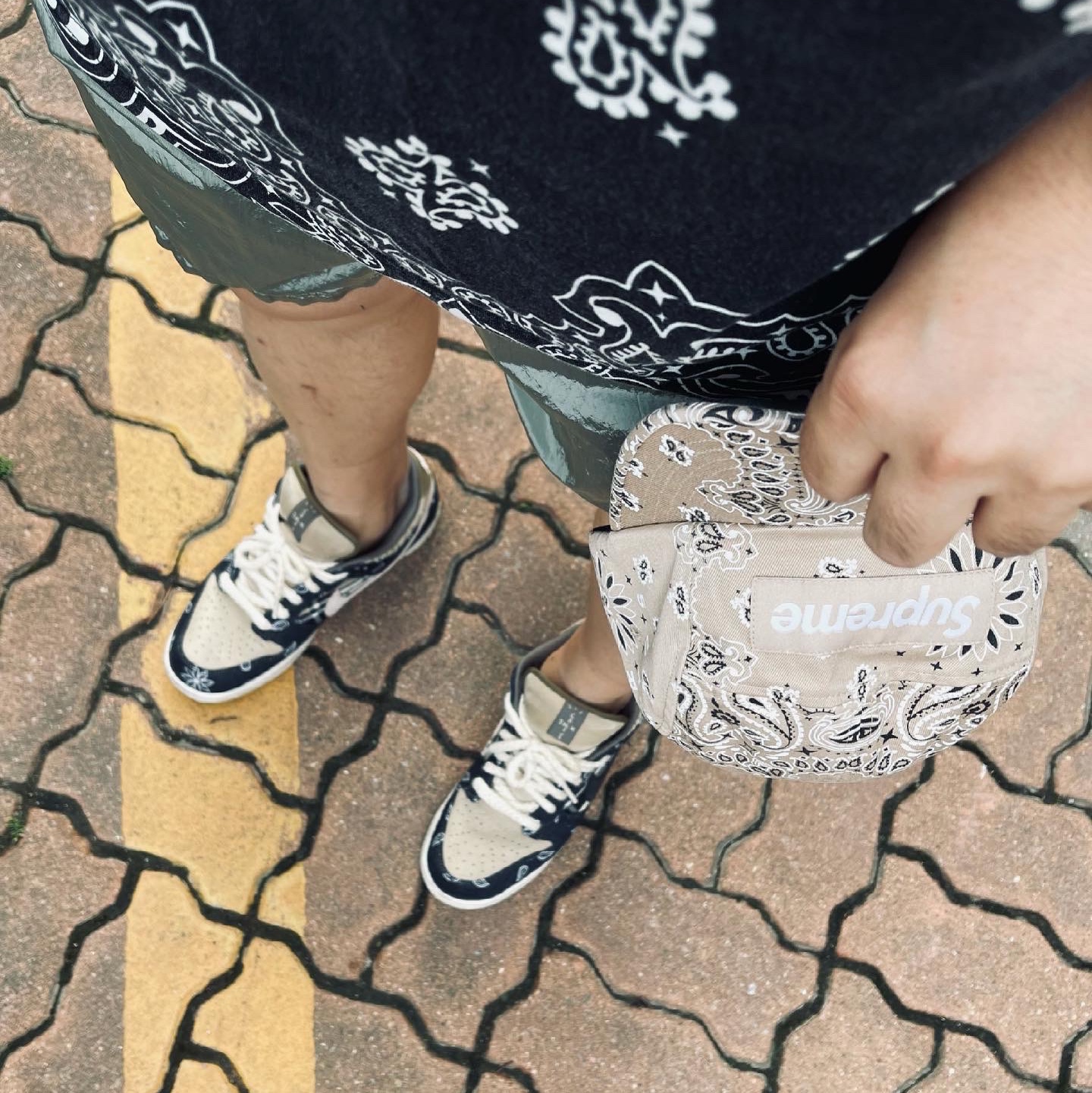Nike x Travis Scott SB Dunk Low, Supreme Bandana Tarp Side Bag Black - 21SS 착용 스타일 - 4