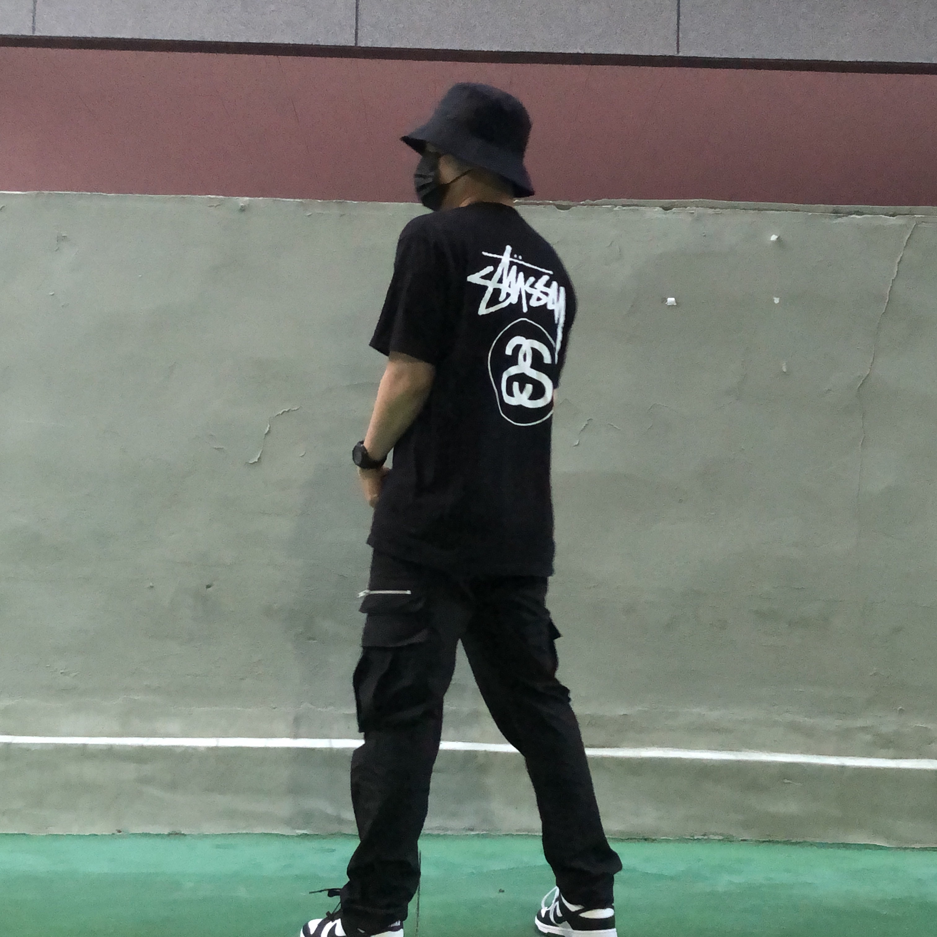 Nike Dunk Low Retro Black 착용 스타일 - 1