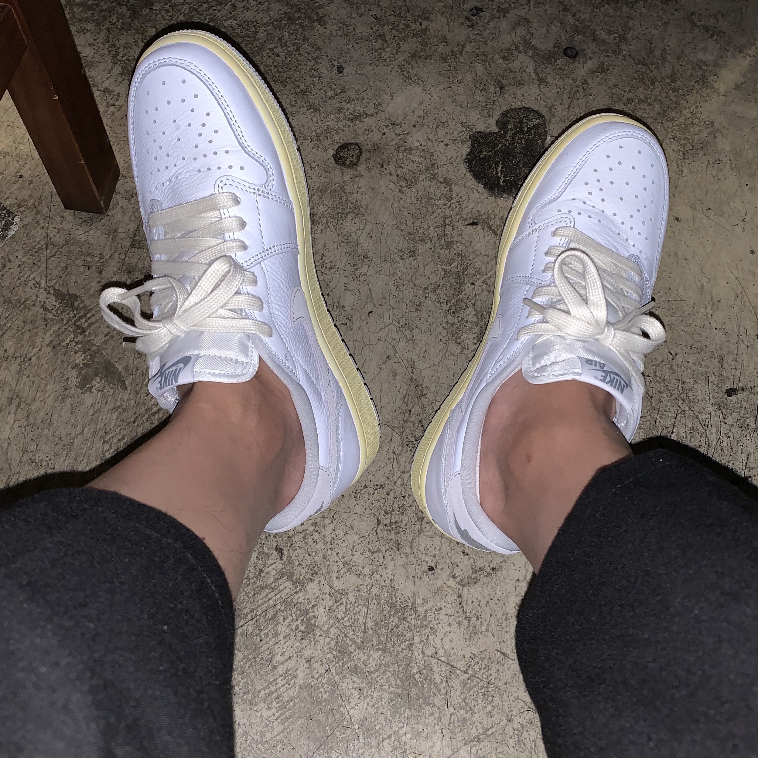 Jordan 1 Low OG Neutral Grey 착용 스타일 - 2