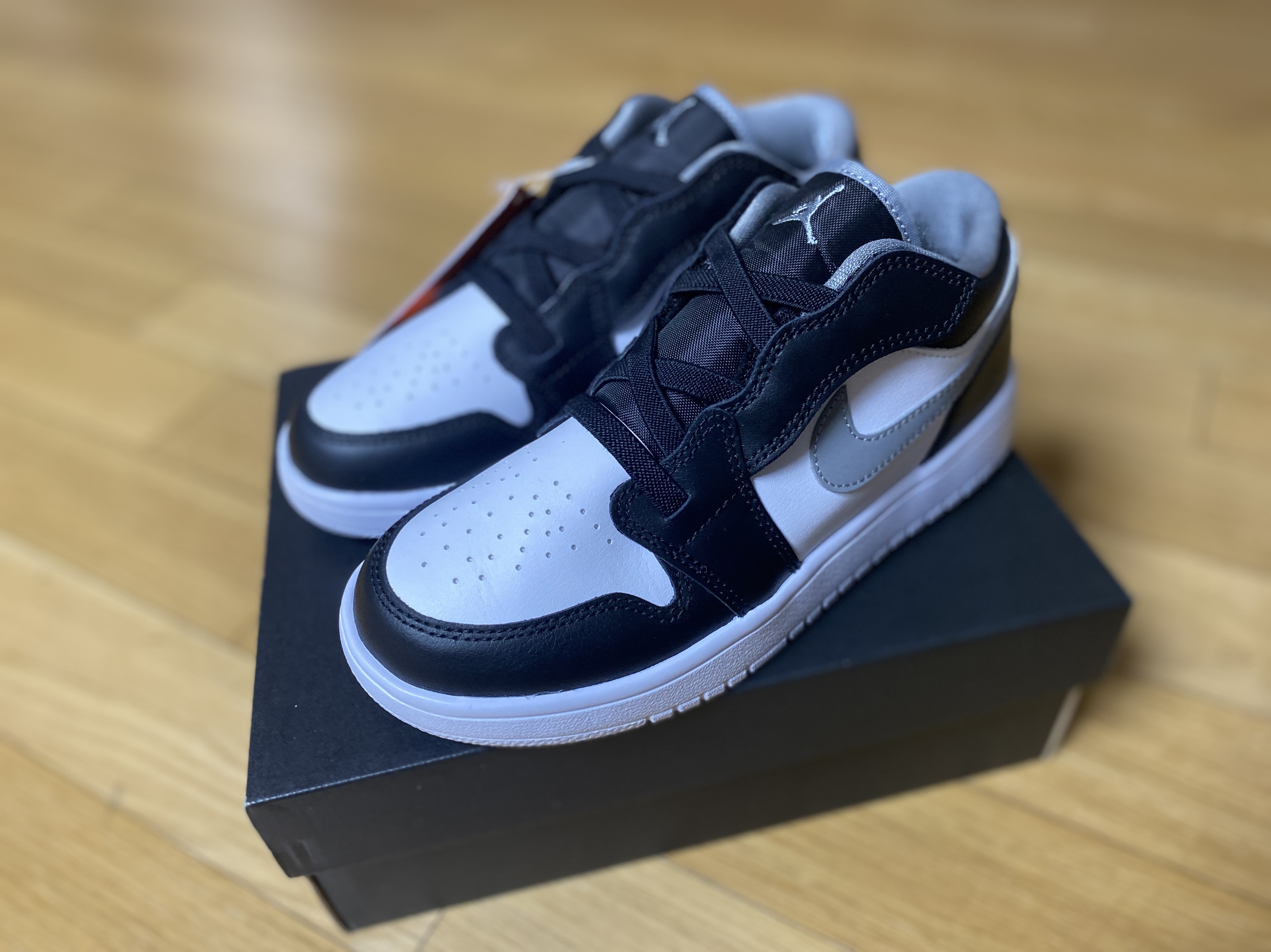 (PS) Jordan 1 Low Alt Black Particle Grey 착용 스타일 - 1