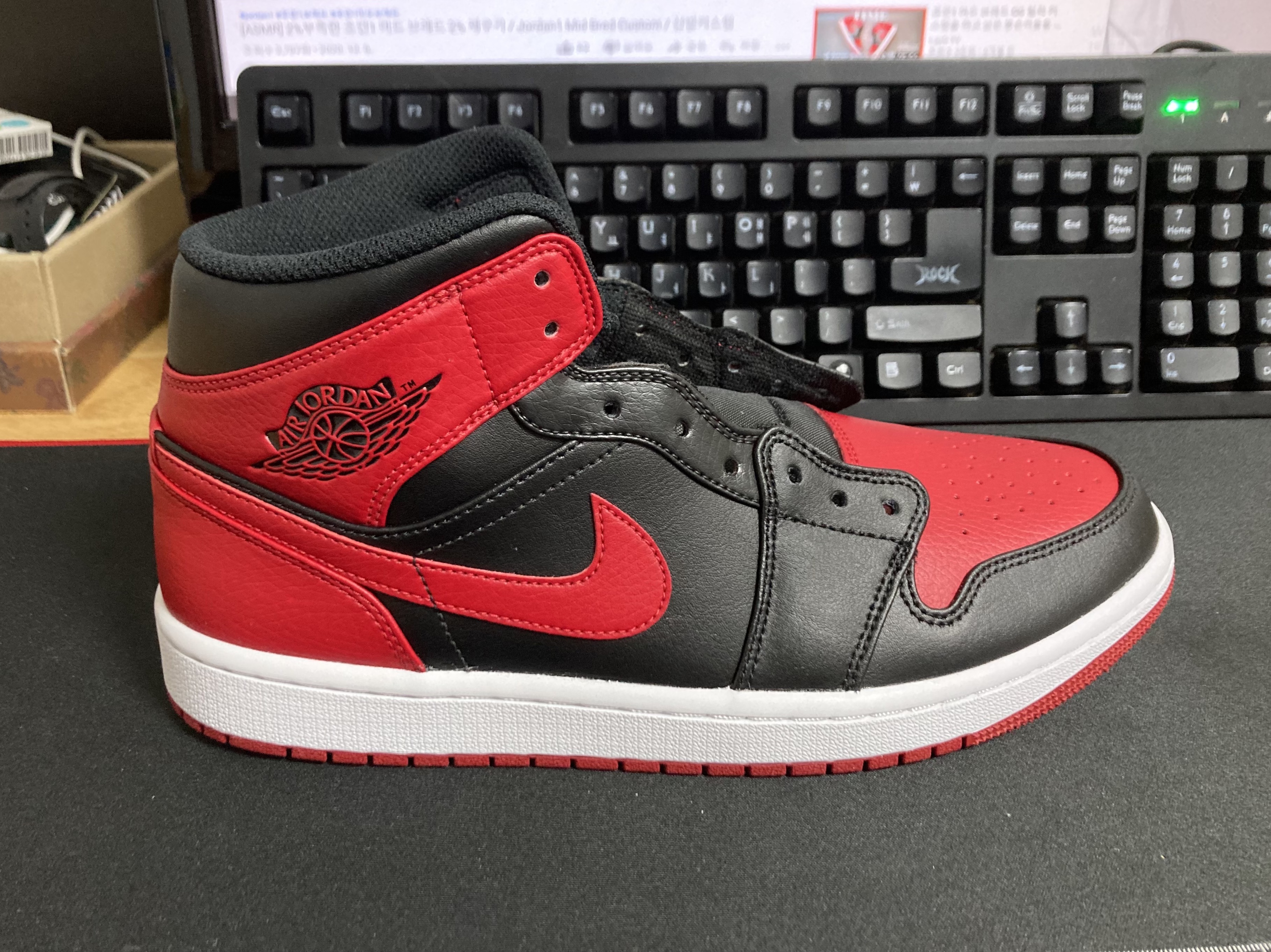 Jordan 1 Mid Bred Banned 2020 착용 스타일 - 2