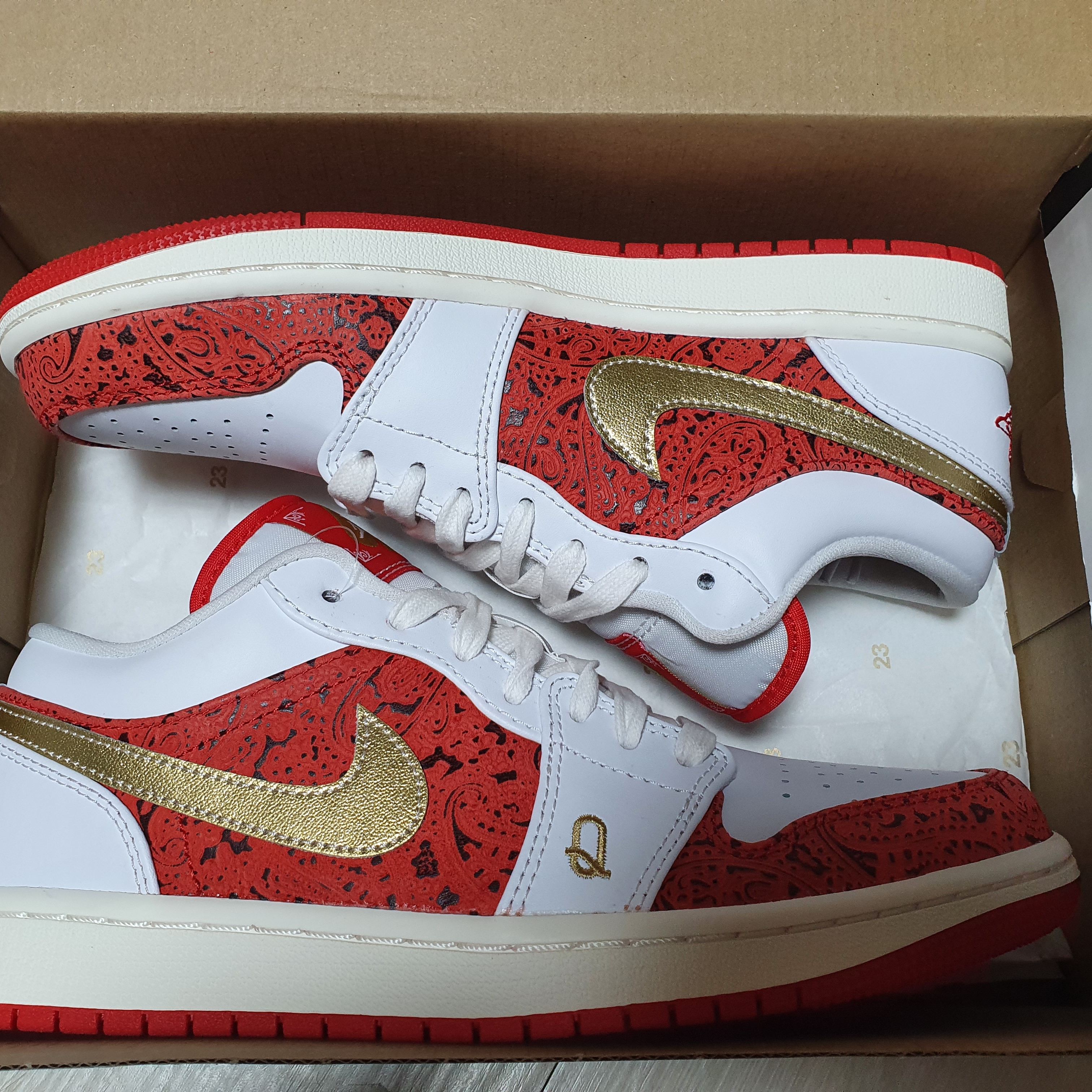 (W) Nike Dunk Low Laser Orange, (GS) Jordan 1 Low Dark Powder Blue 착용 스타일 - 4