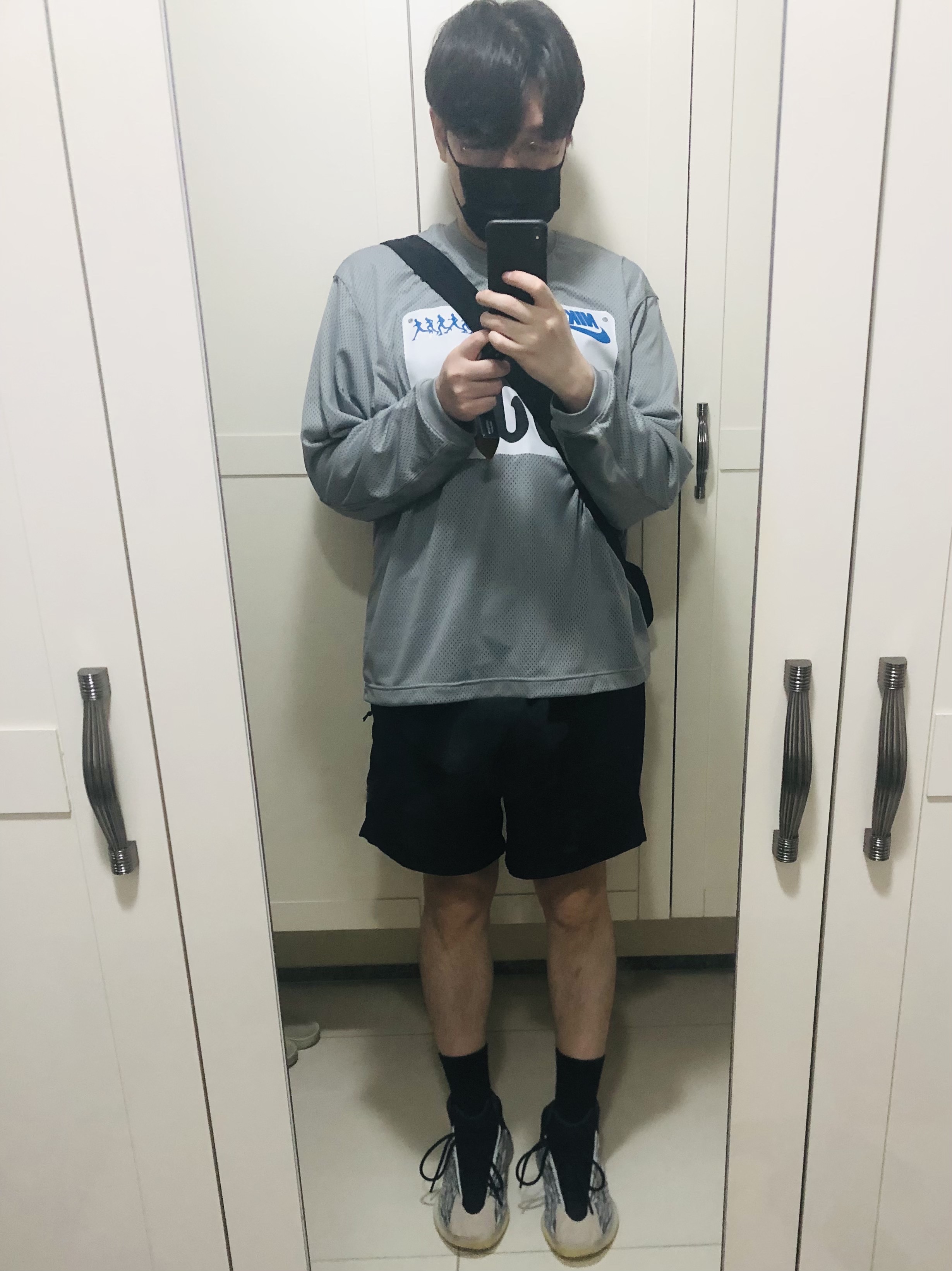 Adidas Yeezy QNTM Lifestyle, Nike x Cactus Plant Flea Market L/S Jersey Grey - Asia 착용 스타일