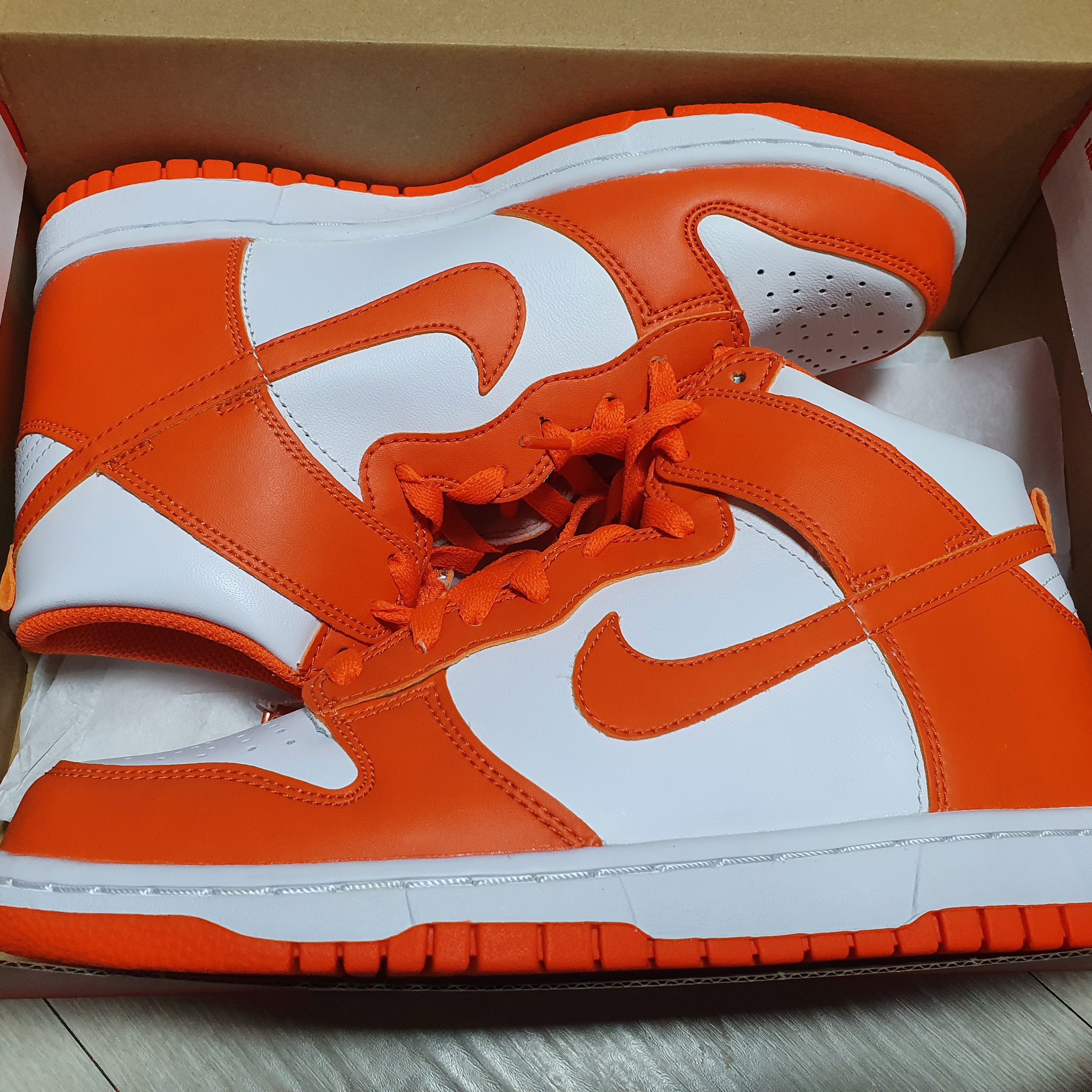 (W) Nike Dunk Low Green Glow, Nike Dunk High Retro Orange Blaze 착용 스타일 - 2