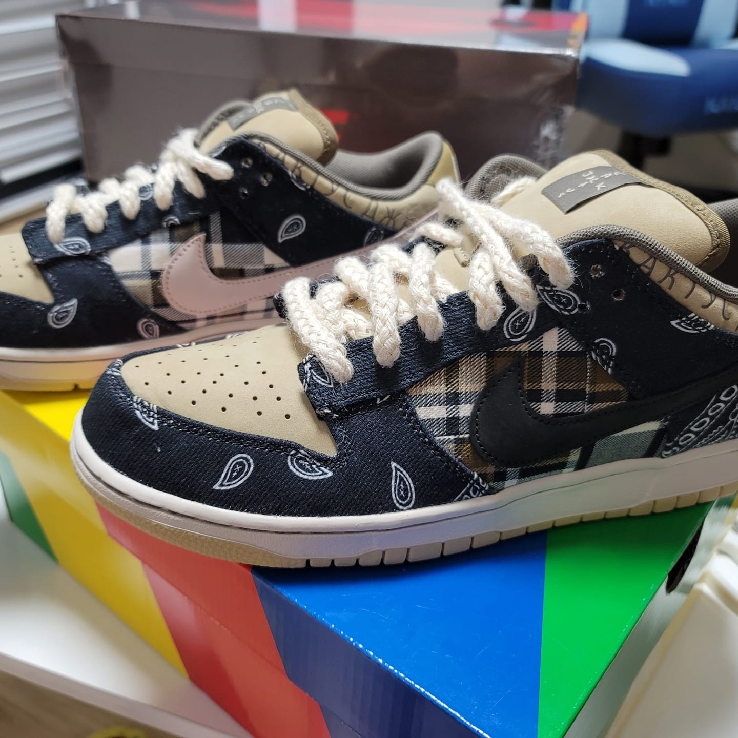 Nike x Travis Scott SB Dunk Low 착용 스타일 - 2