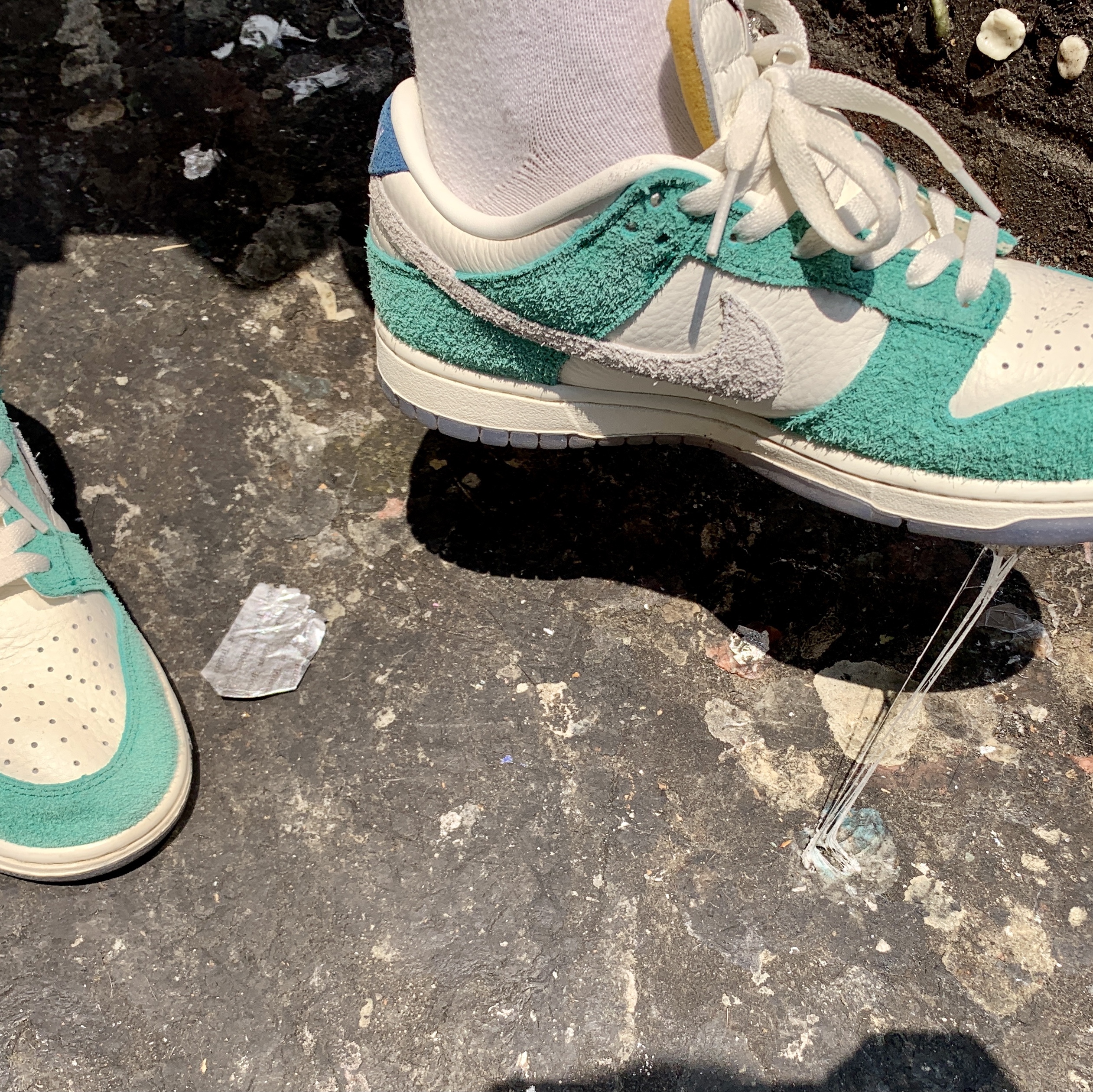 Nike x Stussy WT T-Shirt Green - US/EU, Nike x Kasina Dunk Low Road Sign - Kasina Exclusive 착용 스타일 - 2