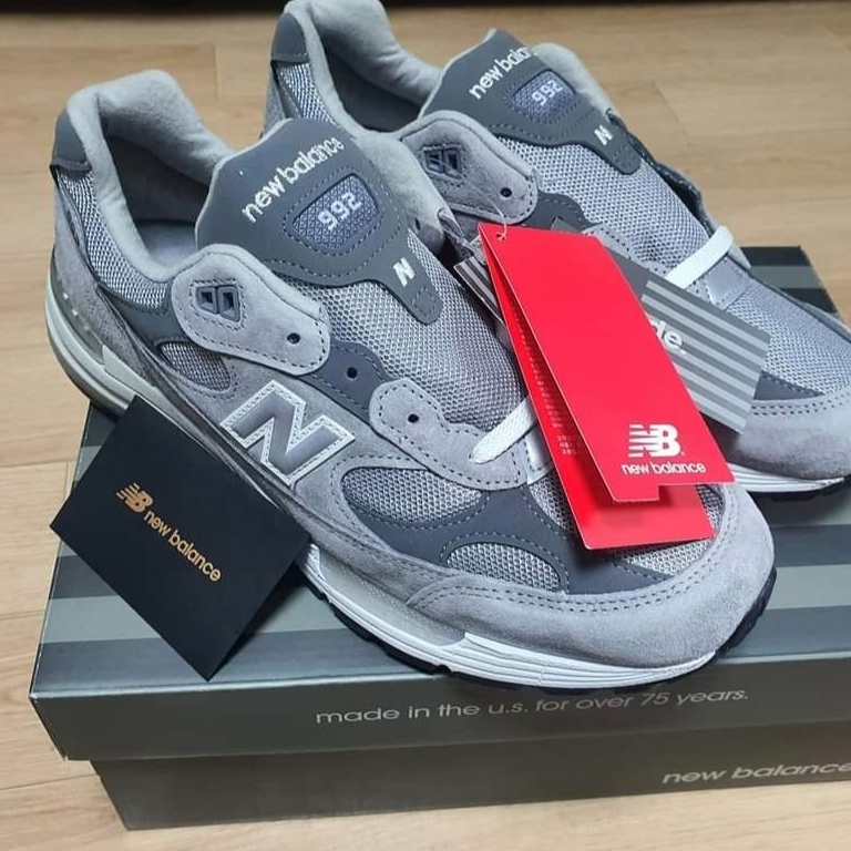 New Balance 992 Made in USA Grey - D Standard 착용 스타일
