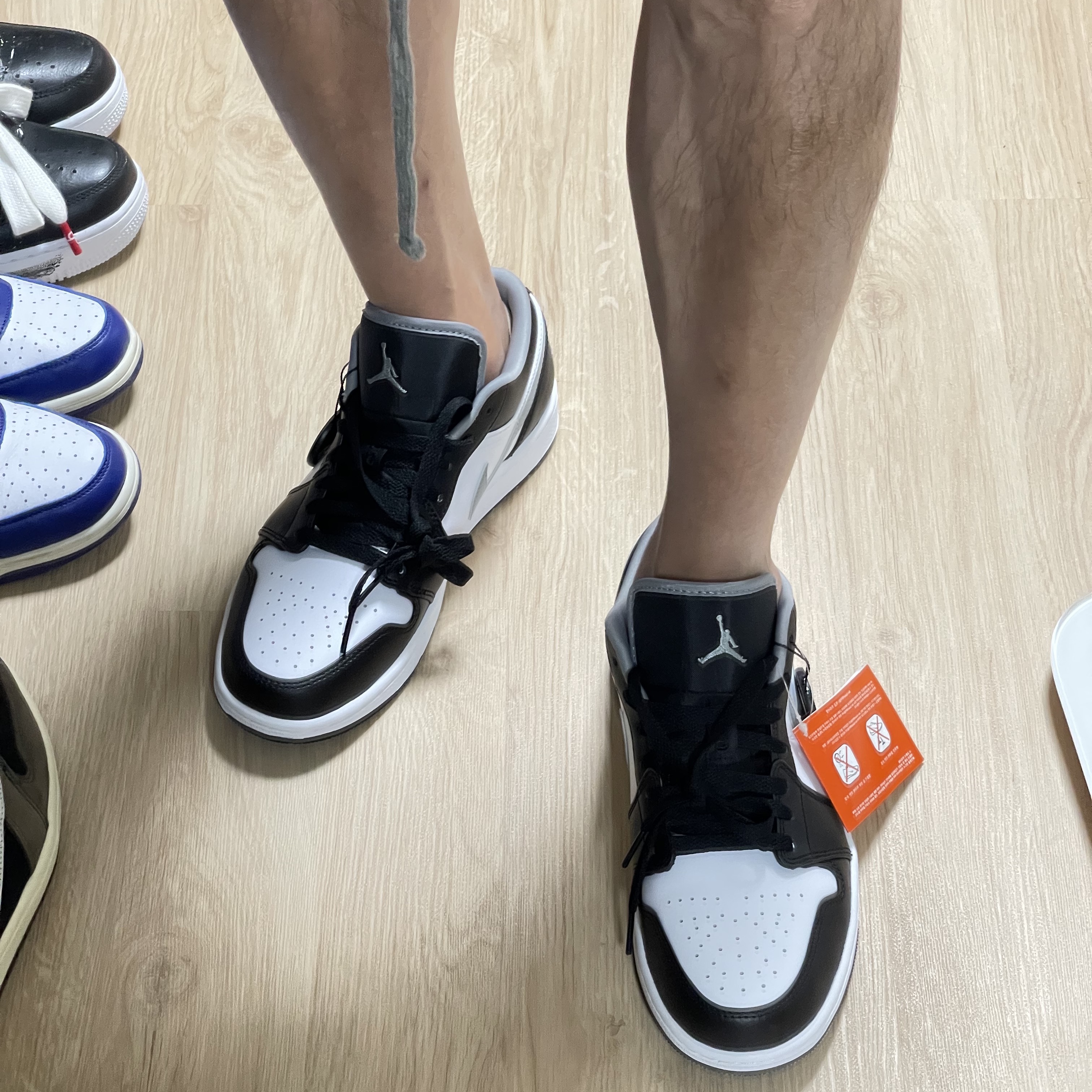 Jordan 1 Low Black Particle Grey, Essentials Sweatshorts Heather Oatmeal - 21SS 착용 스타일 - 4