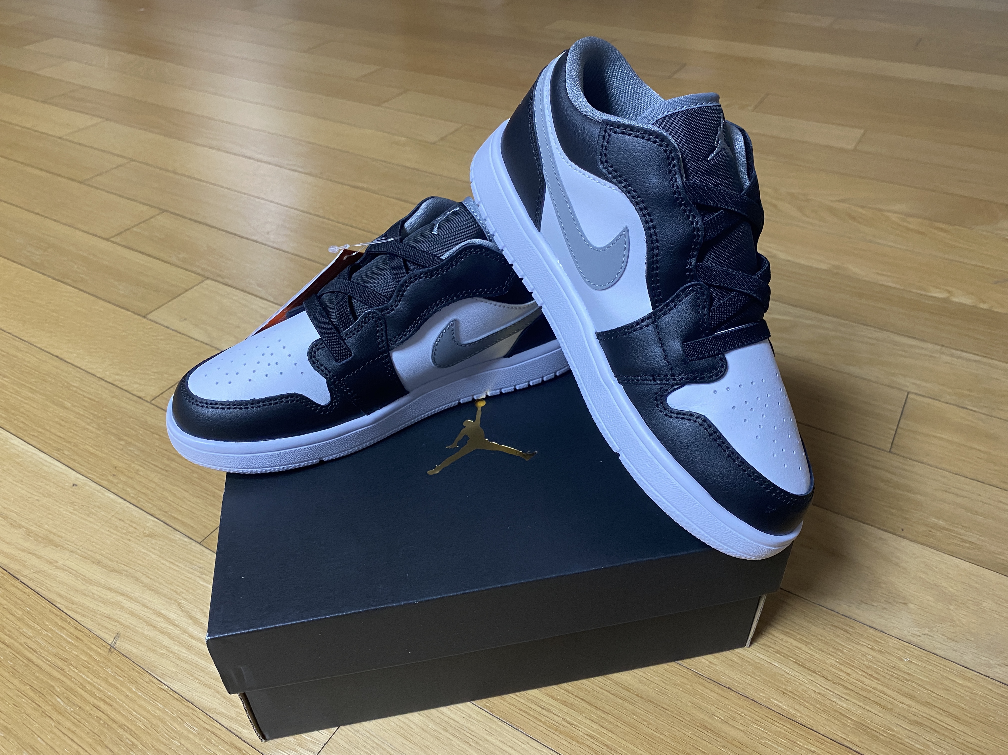 (PS) Jordan 1 Low Alt Black Particle Grey 착용 스타일 - 2