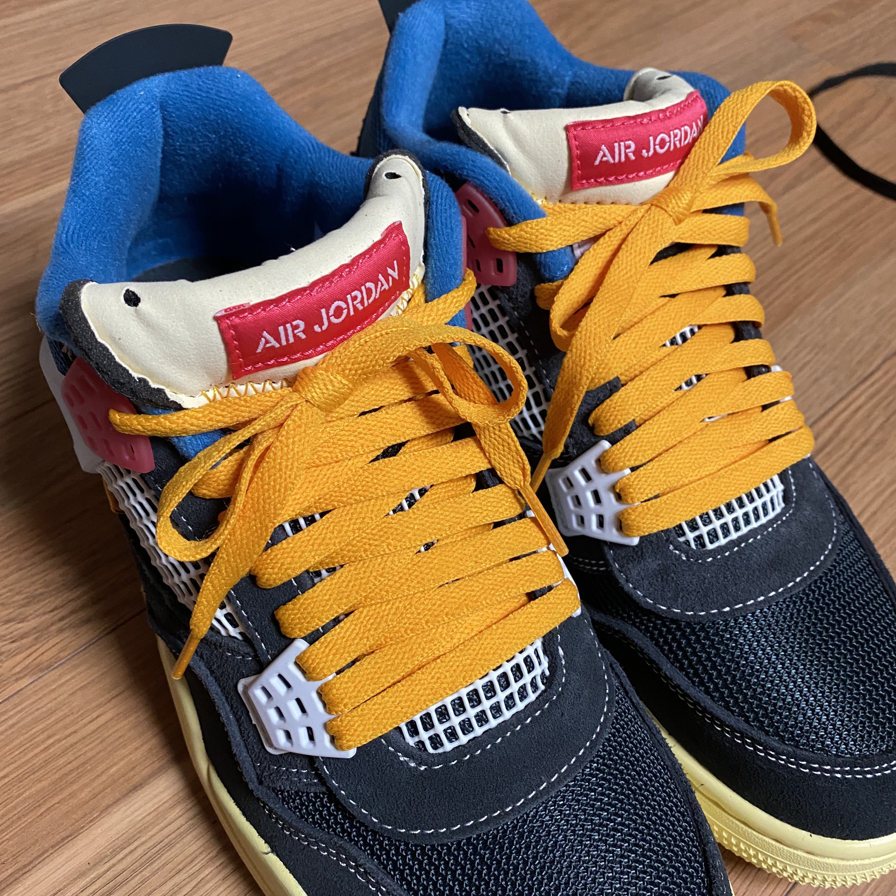 Jordan 4 x Union Retro Off Noir 착용 스타일 - 2