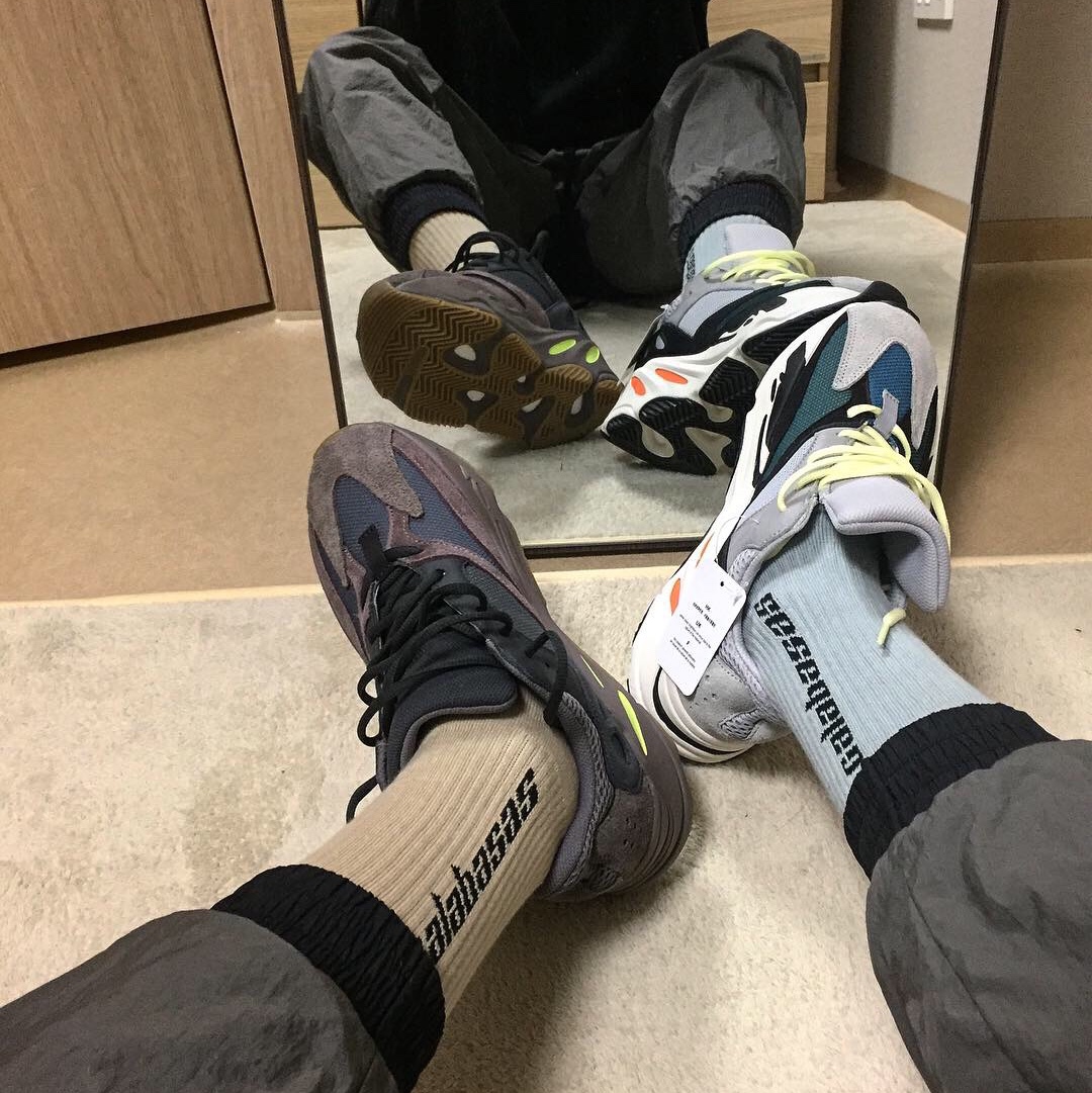Adidas Yeezy Boost 700 Mauve, Adidas Yeezy Boost 700 Wave Runner Solid Grey 2017/2019 착용 스타일