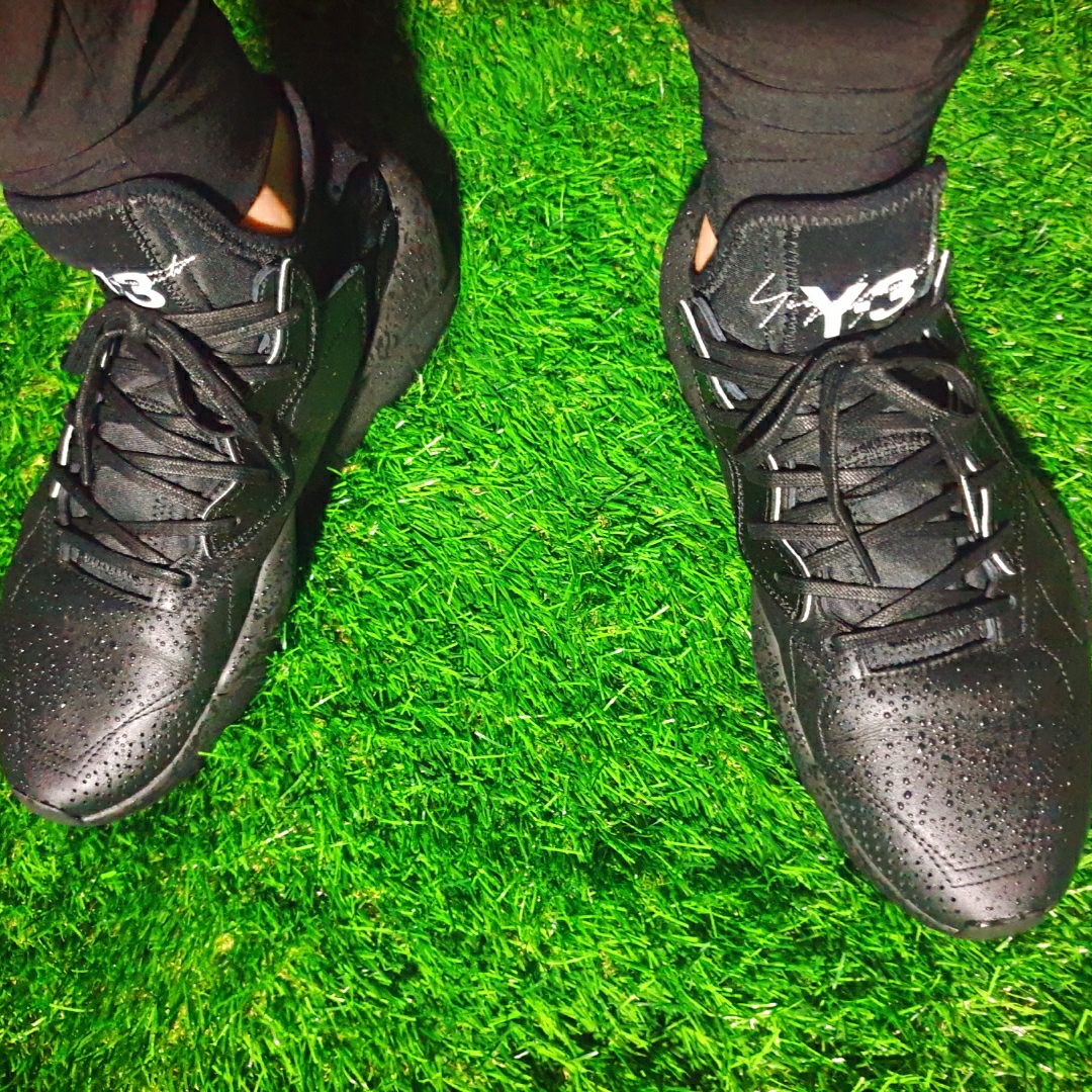 Y-3 Kaiwa Black White 착용 스타일 - 3