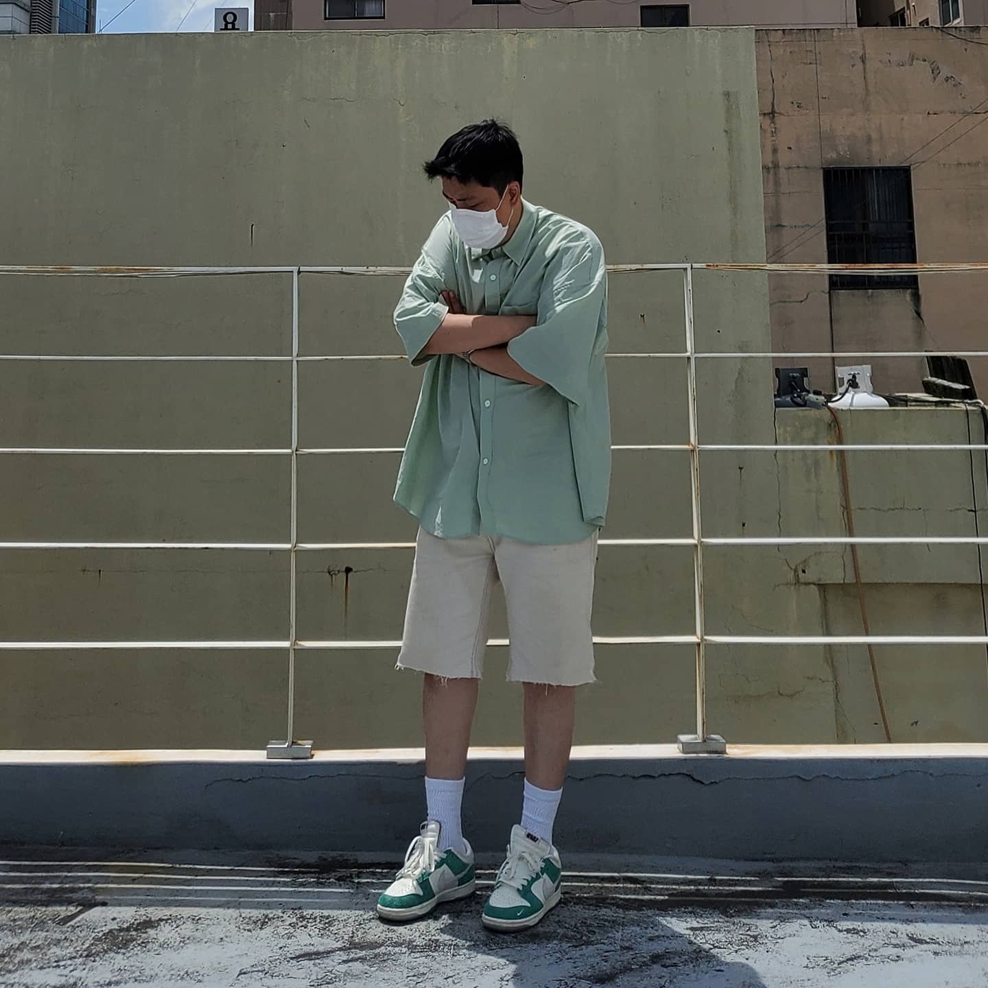Nike x Kasina Dunk Low Road Sign - Kasina Exclusive 착용 스타일 - 1