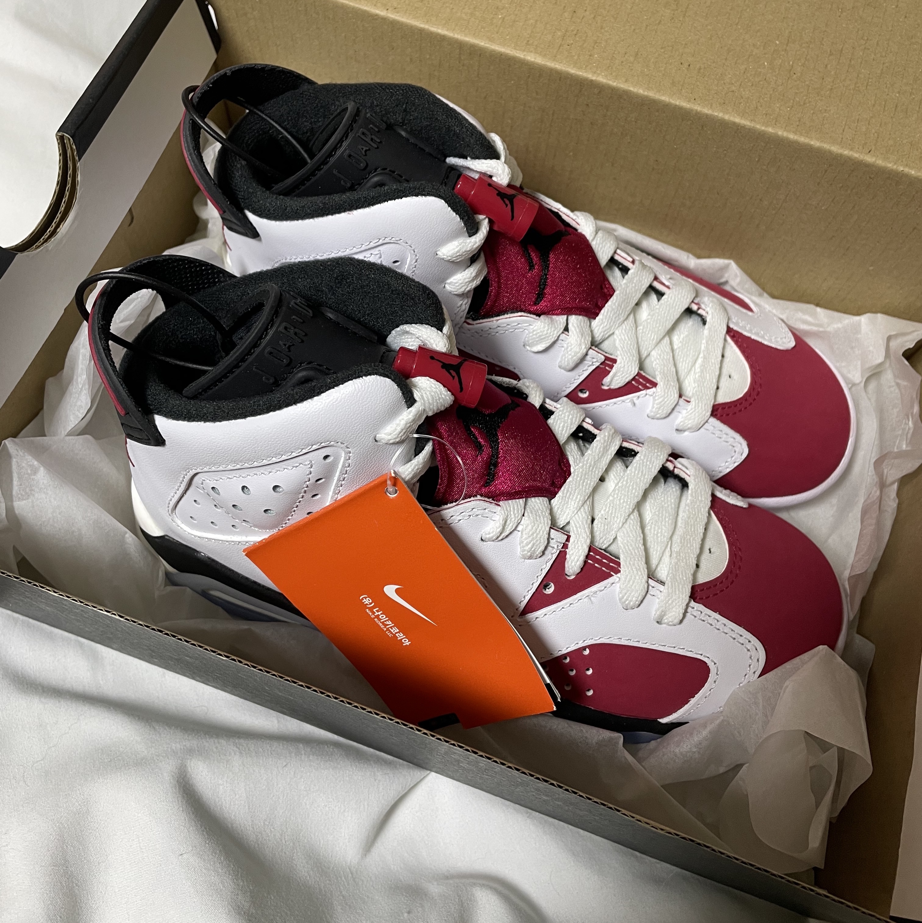 (GS) Jordan 6 Retro Carmine 2021 착용 스타일 - 1