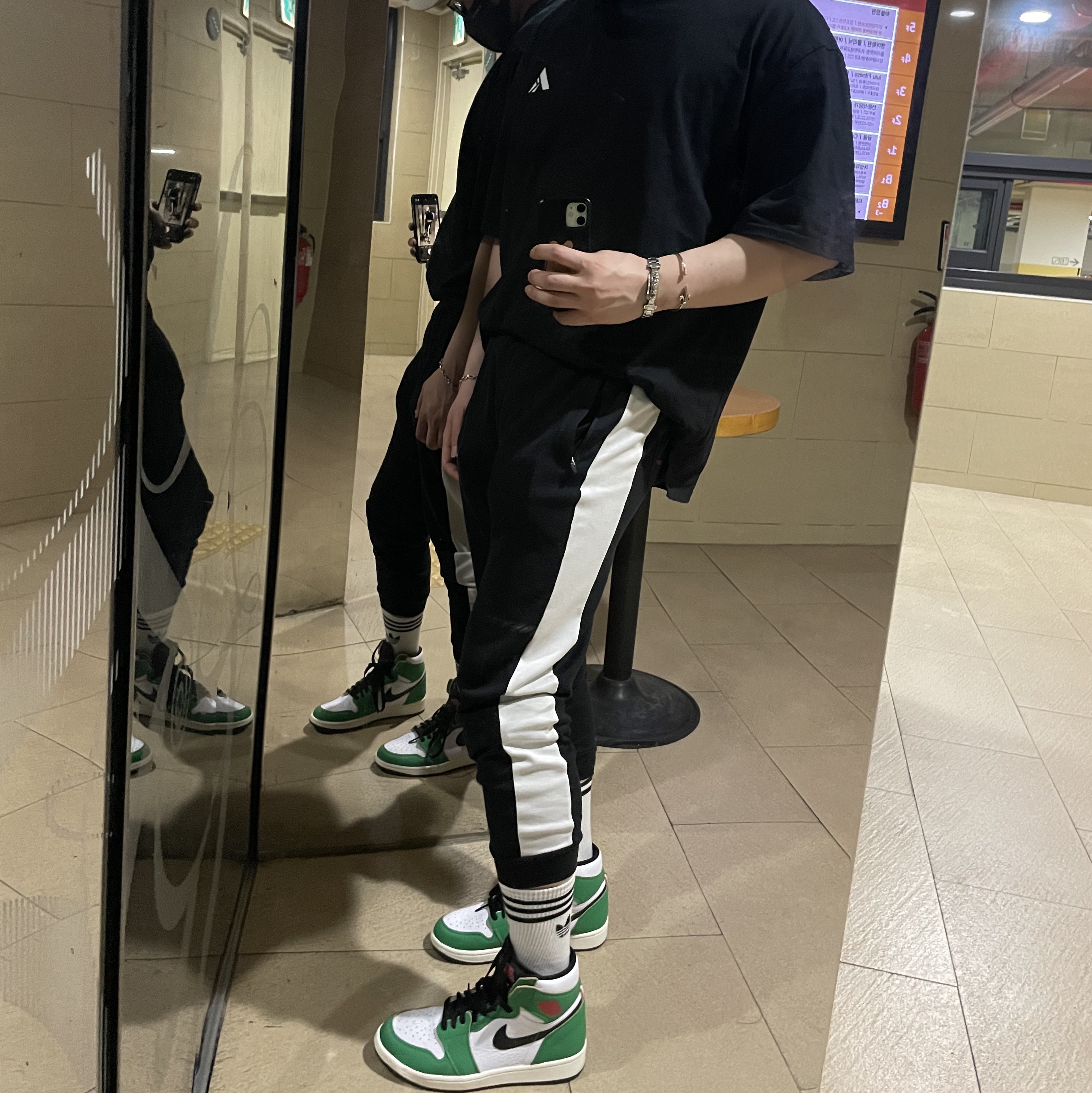 (W) Jordan 1 Retro High OG Lucky Green 착용 스타일