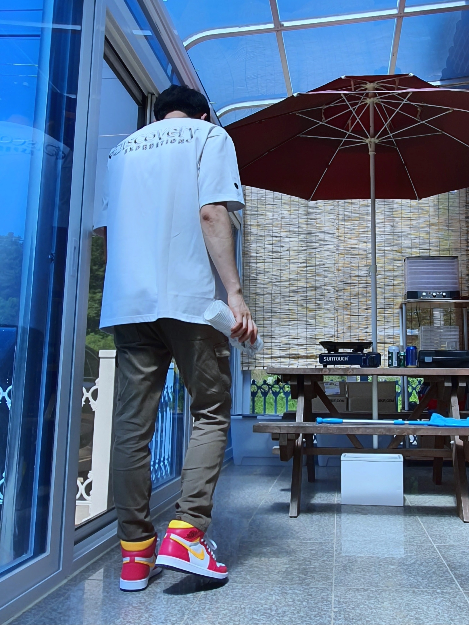 Jordan 1 Retro High OG Light Fusion Red 착용 스타일