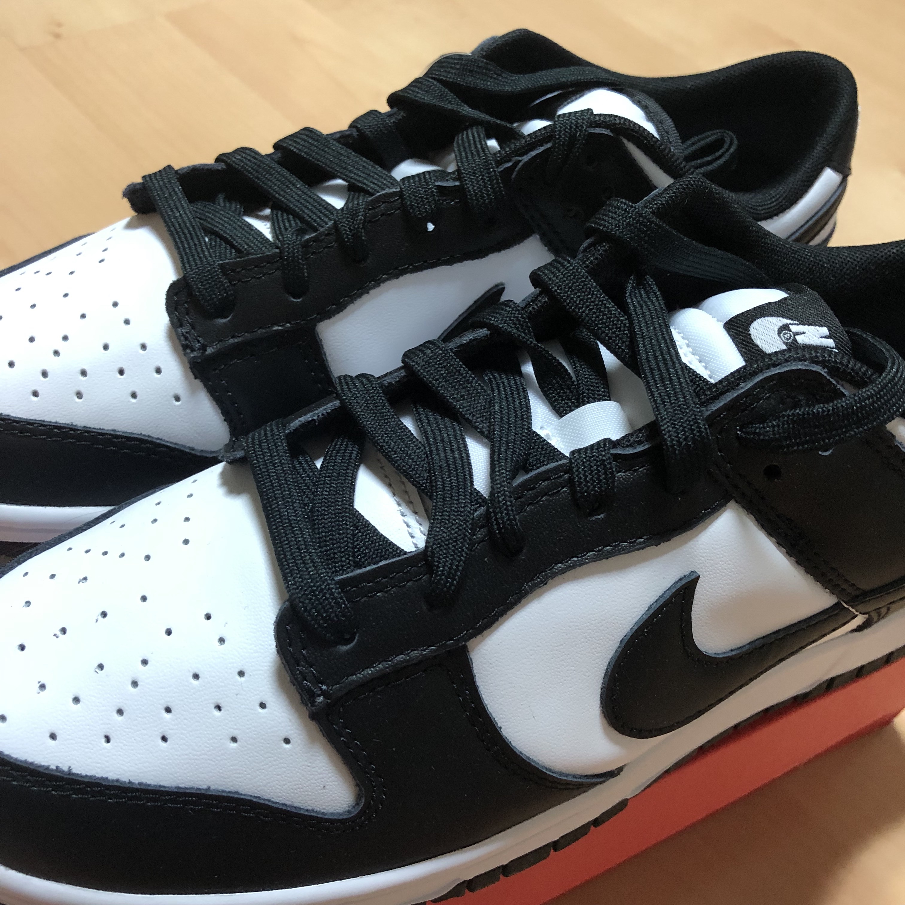 Nike Dunk Low Retro Black 착용 스타일