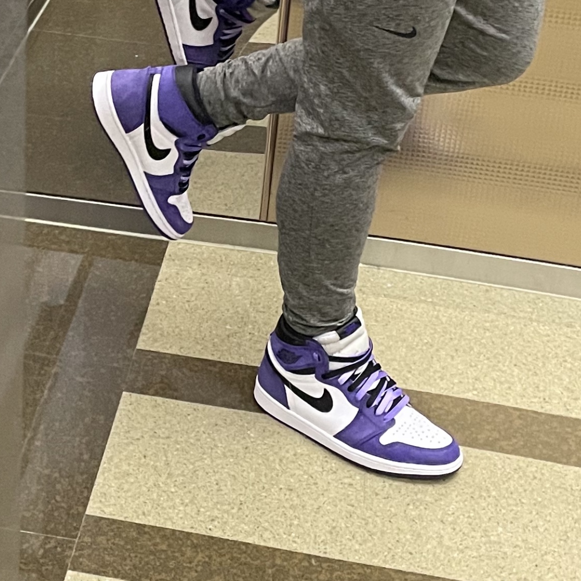 Jordan 1 Retro High OG Court Purple 2020 착용 스타일 - 2