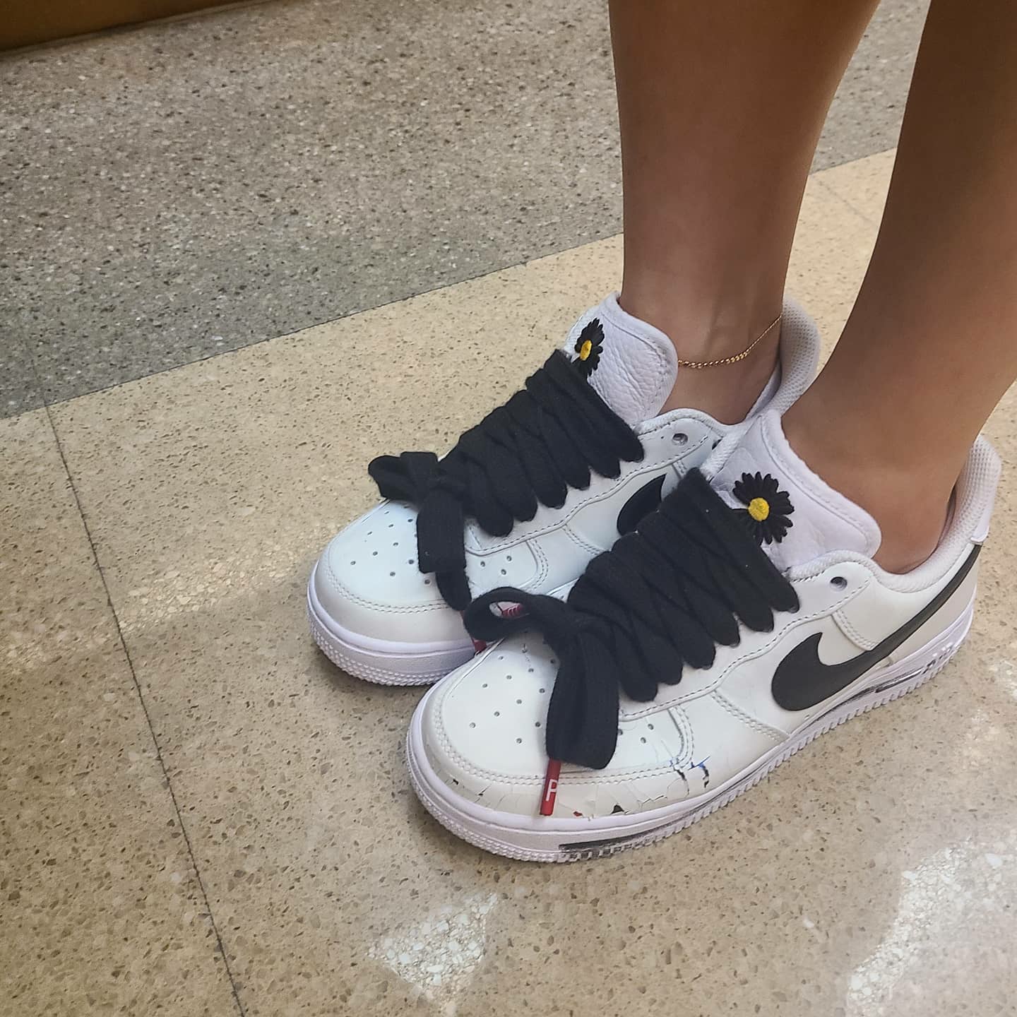 Nike x Peaceminusone Air Force 1 Low Para-Noise 2.0 착용 스타일