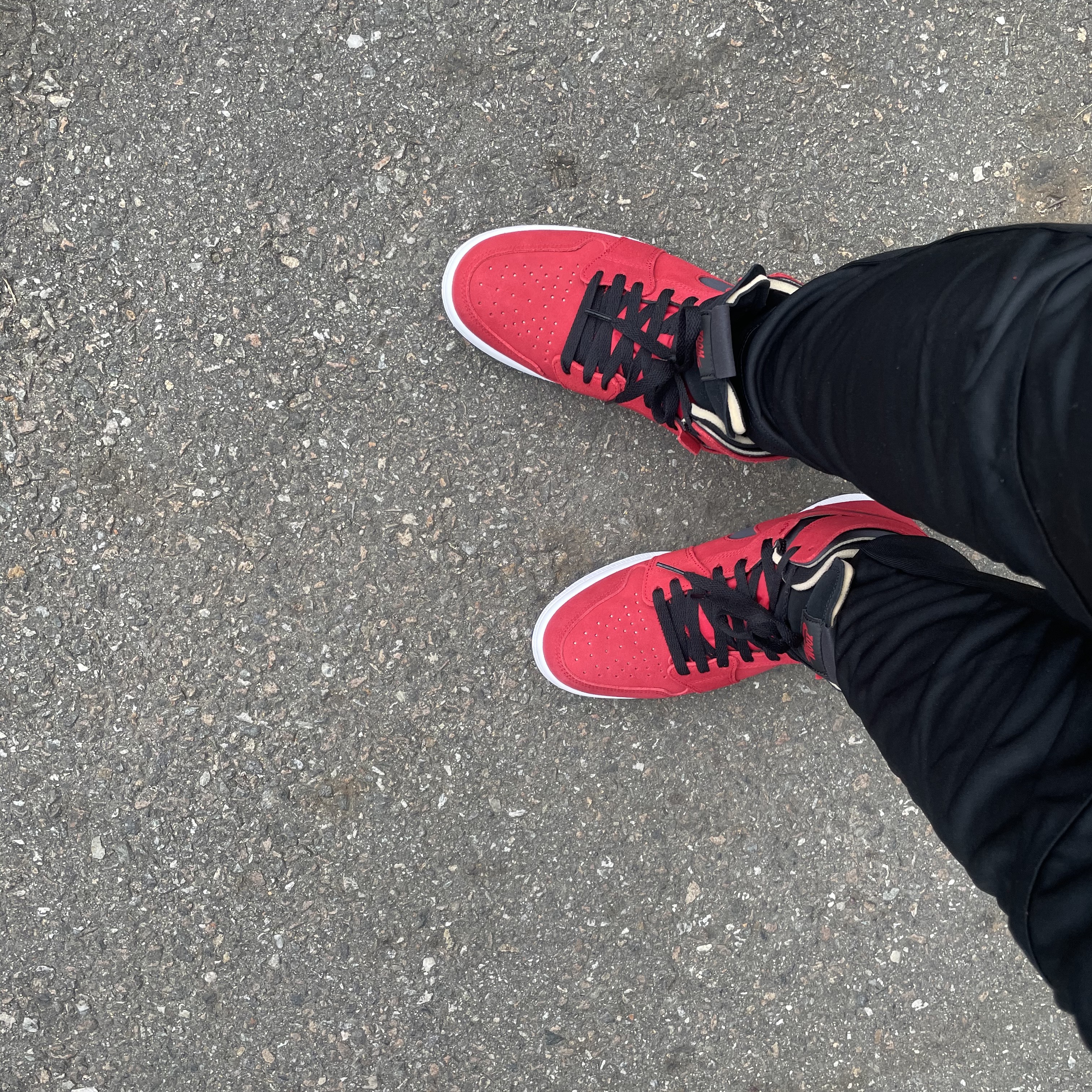 Jordan 1 Zoom Air CMFT Gym Red 착용 스타일