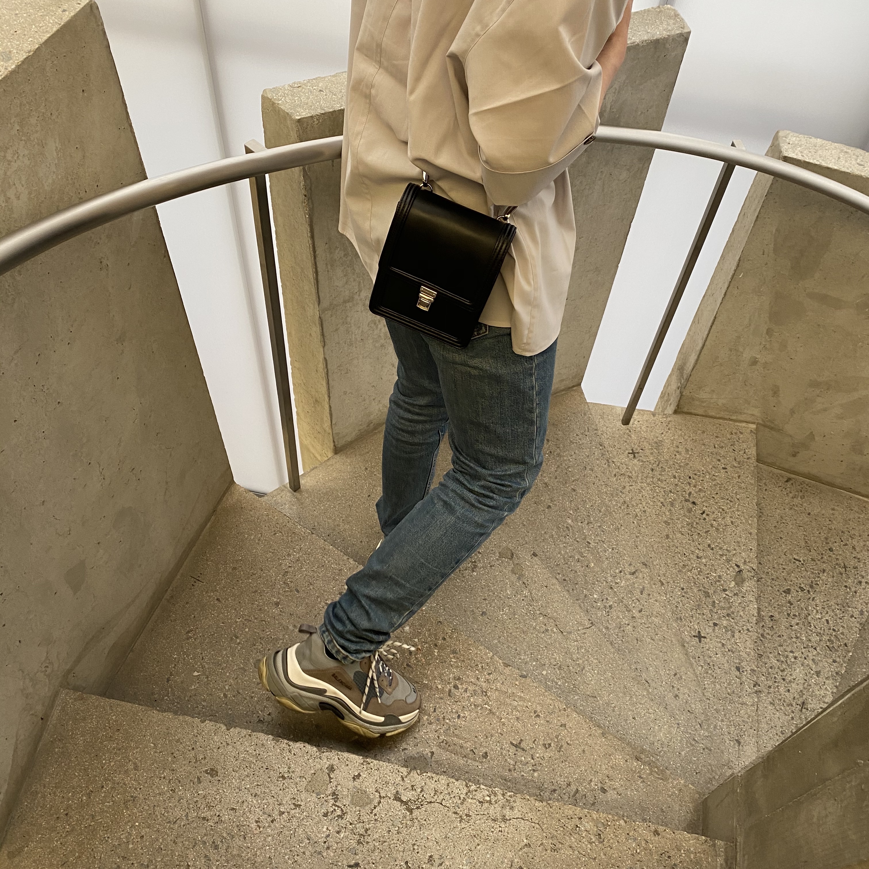 Balenciaga Triple S Grey 2018 착용 스타일