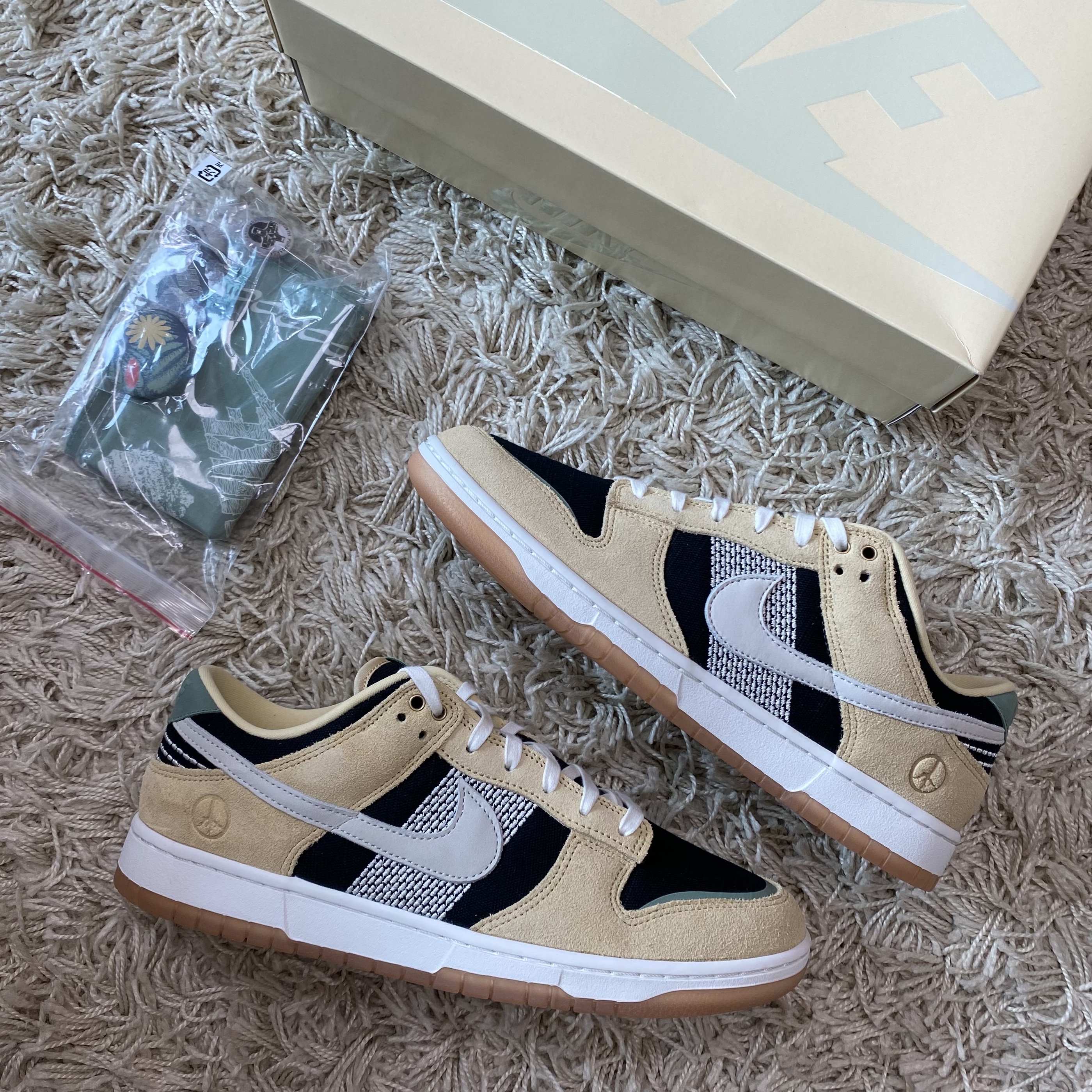Nike Dunk Low Rooted In Peace 착용 스타일